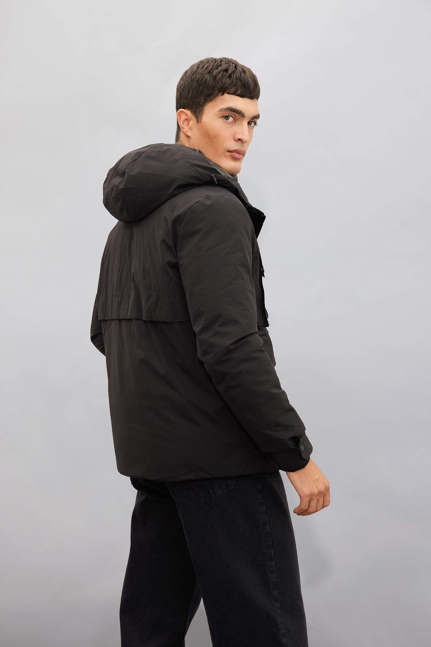 Su İtici Slim Fit Dar Kesim Kapüşonlu Fermuarlı Çıtçıt Kapamalı Cepli Mont