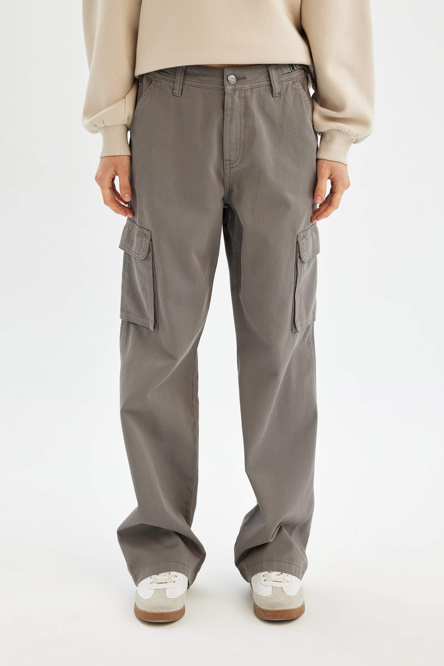 Straight Fit High Waist Gabardine Cargo Pants