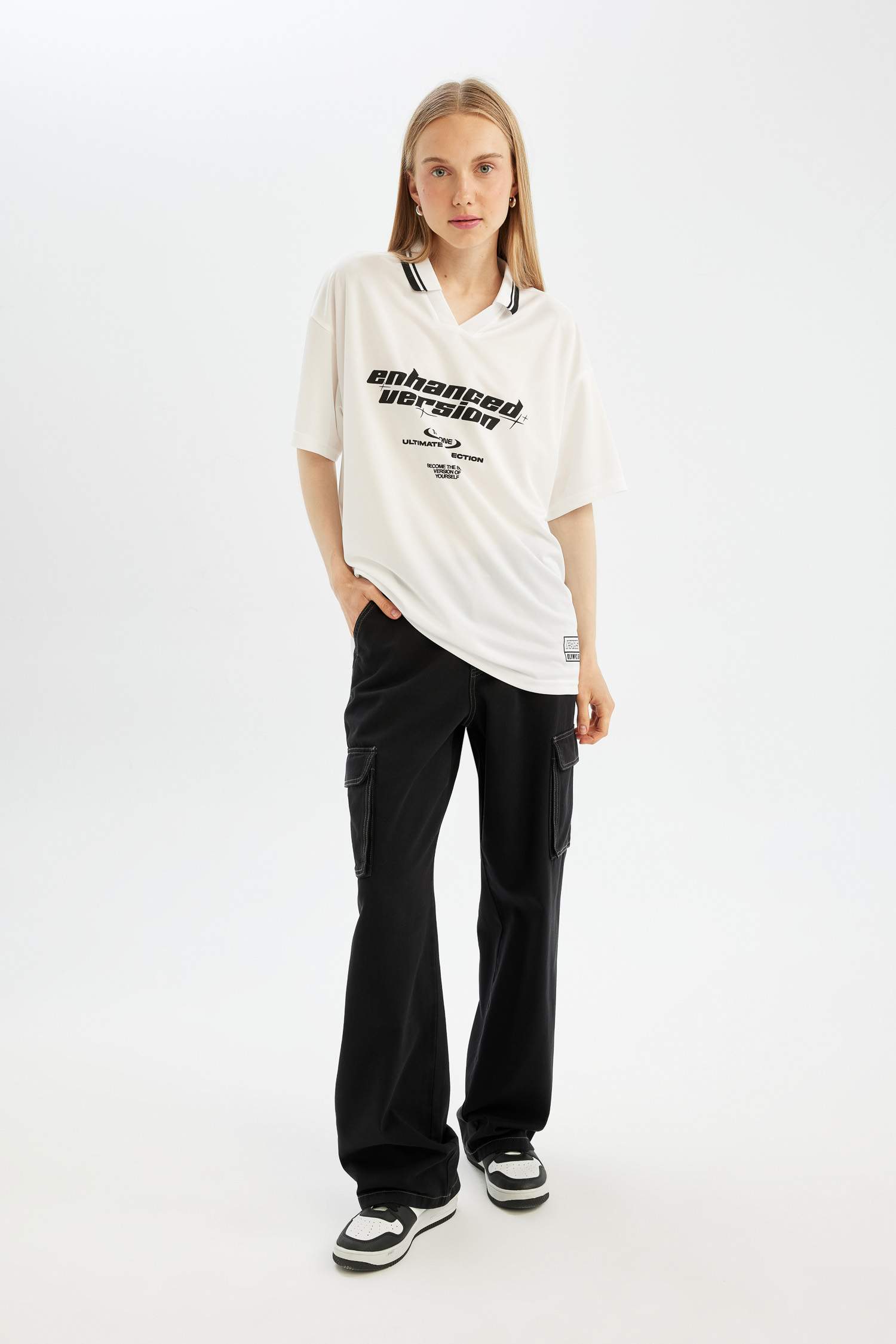 Straight Fit High Waist Gabardine Cargo Pants