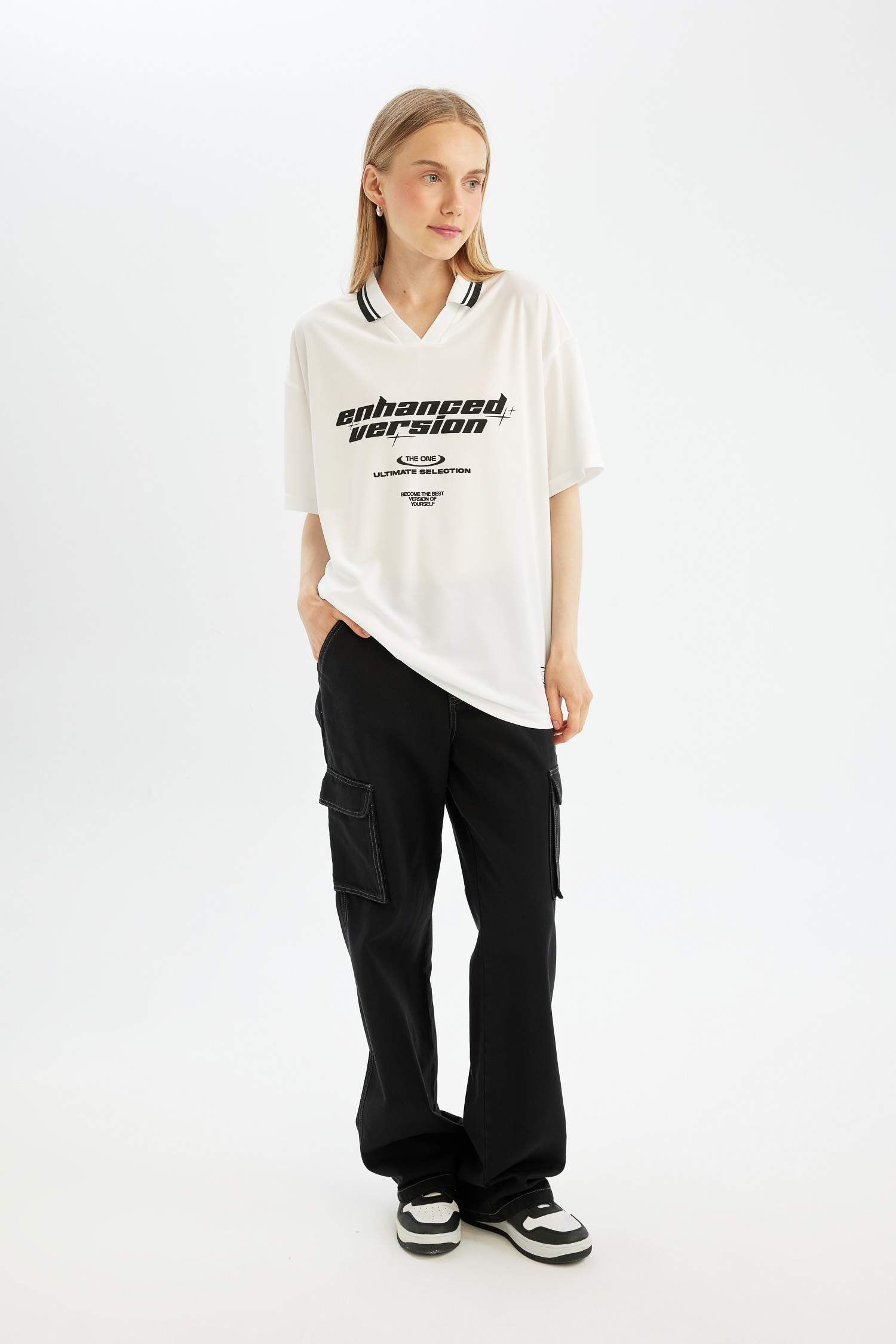 Straight Fit High Waist Gabardine Cargo Pants
