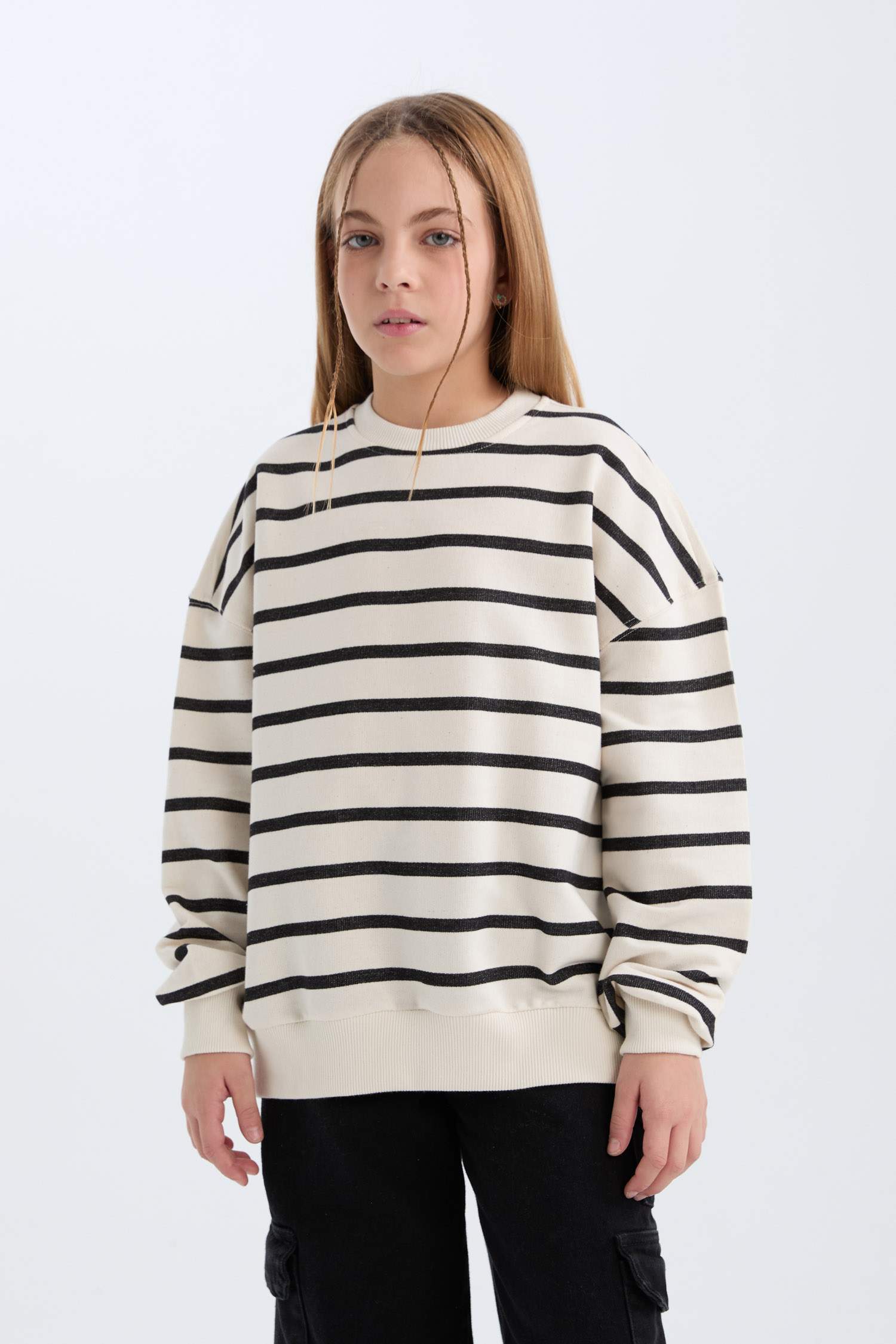 Girl Oversize Fit Pattern Crew Neck Striped Sweatshirt