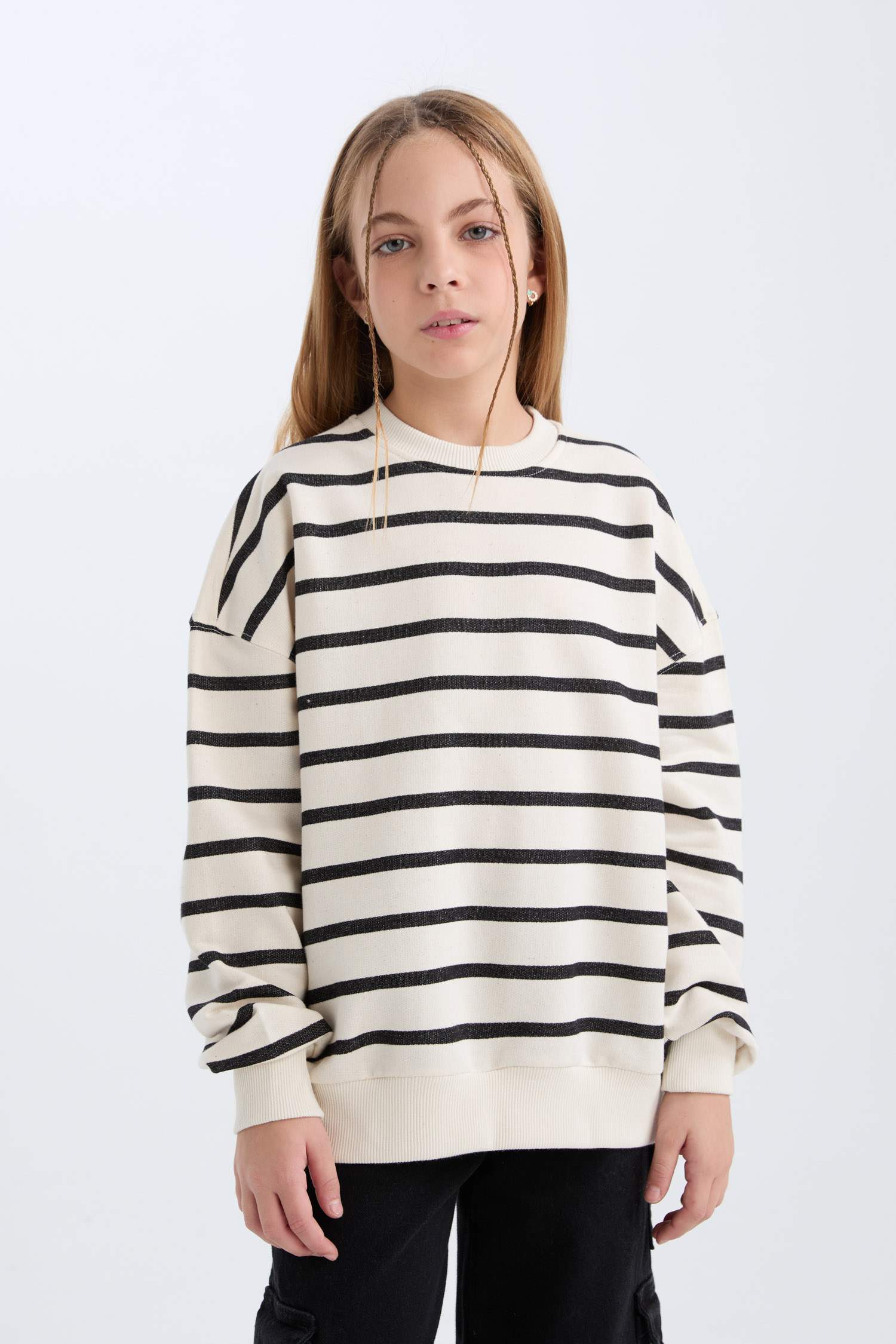 Girl Oversize Fit Pattern Crew Neck Striped Sweatshirt