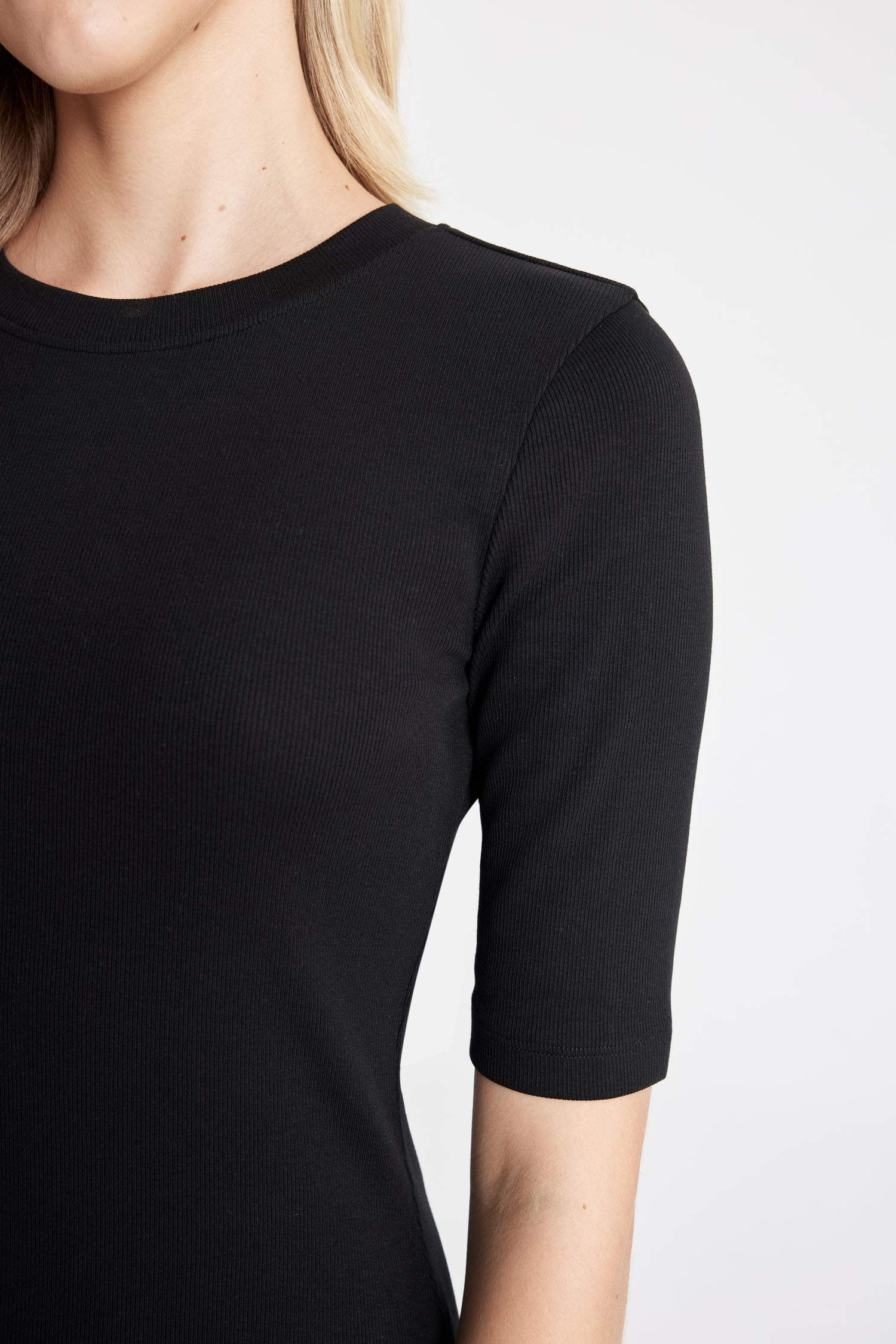 Bodycon Crew Neck Camisole Maxi Dress