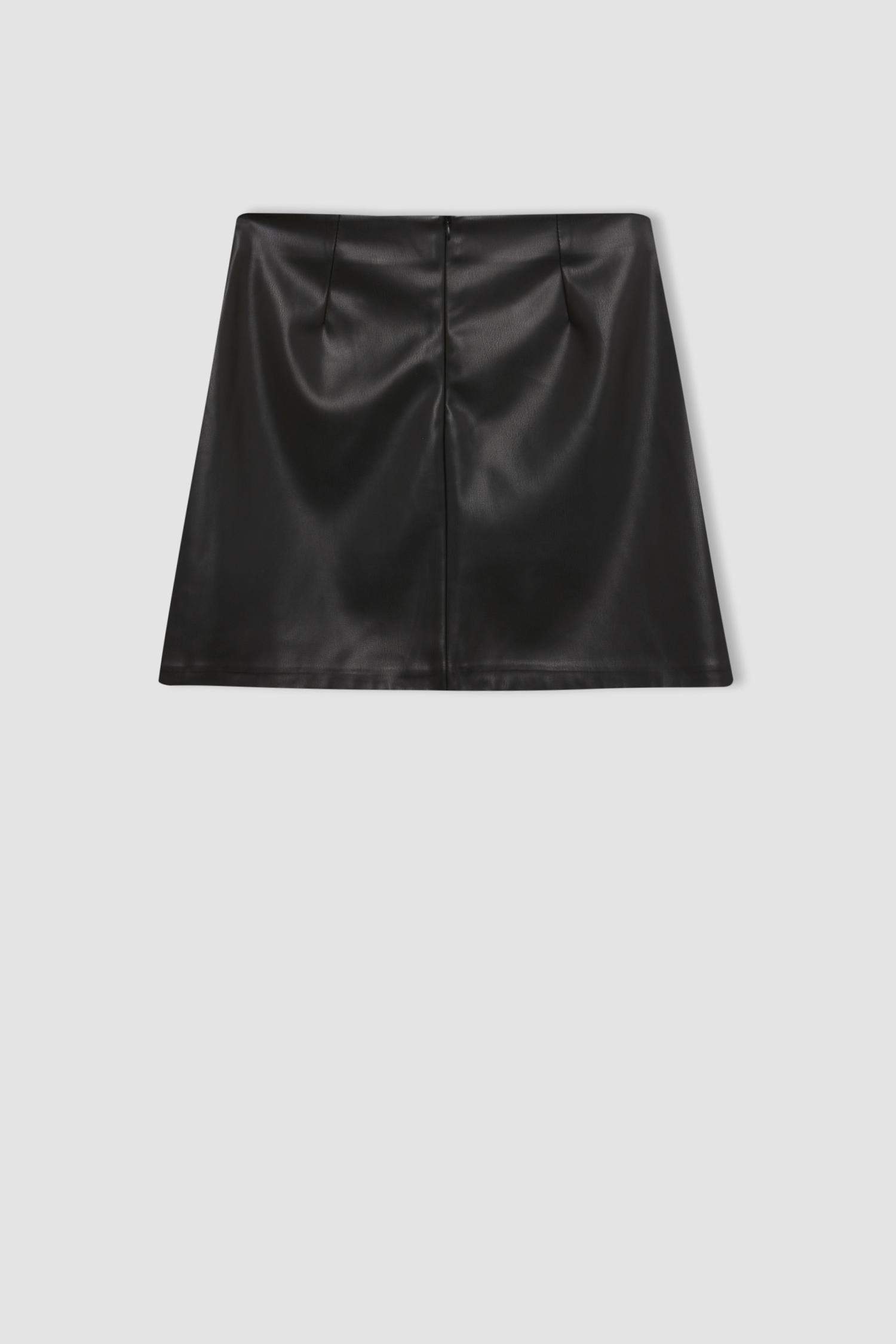 Coool A Cut Faux Leather Mini Knitted Skirt