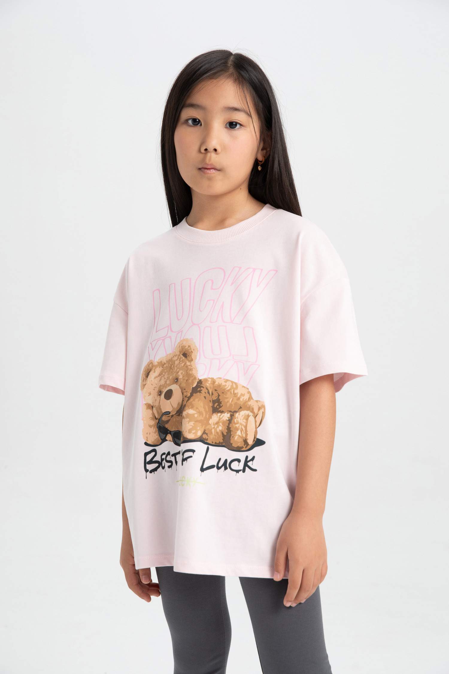 طقم بناتي تي شيرت وليجينج - قطعتين