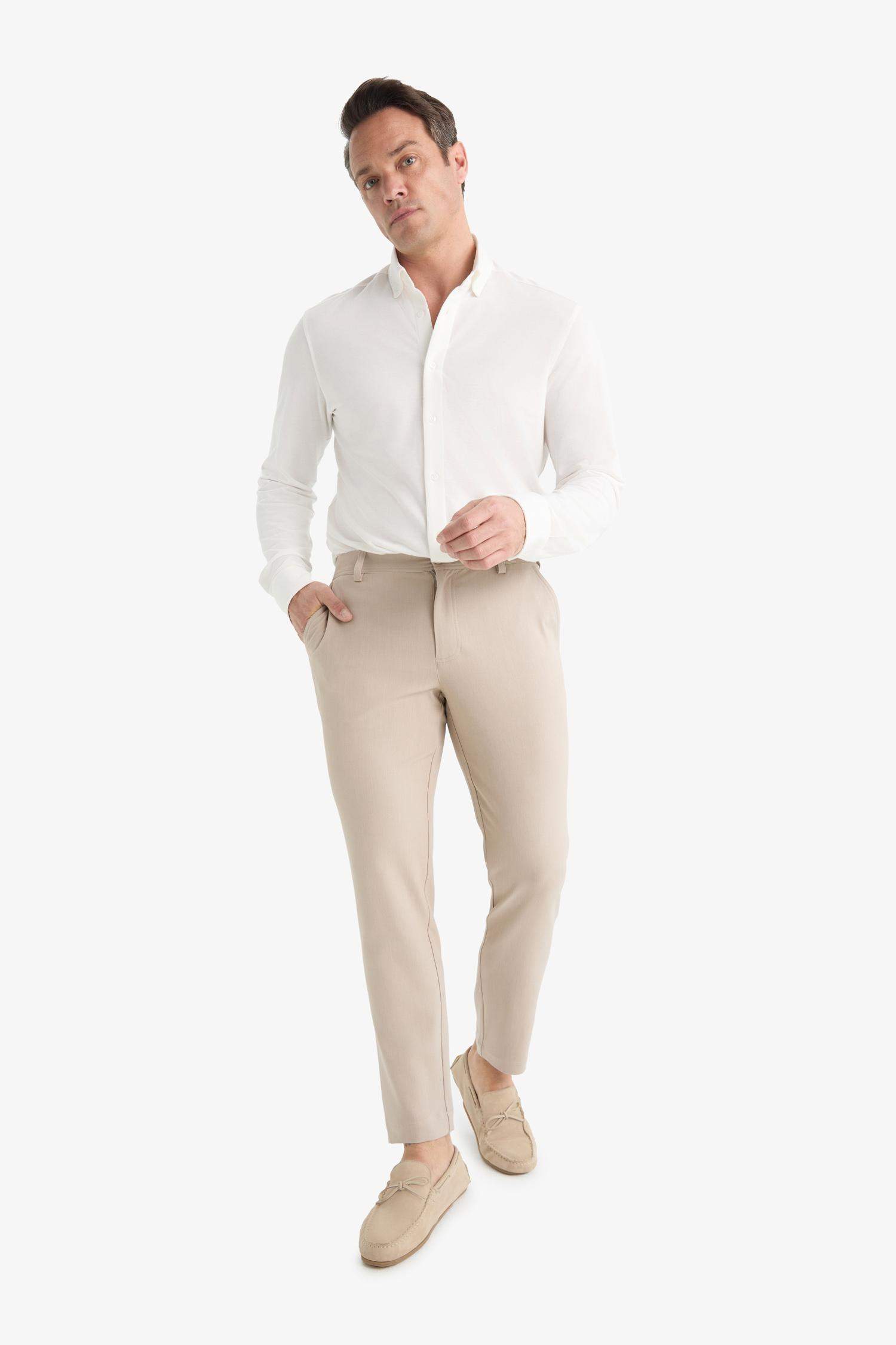 Брюки Tailored Fit с прямыми штанинами, которые тянутся в любом направлении, и карманами из мягкой ткани