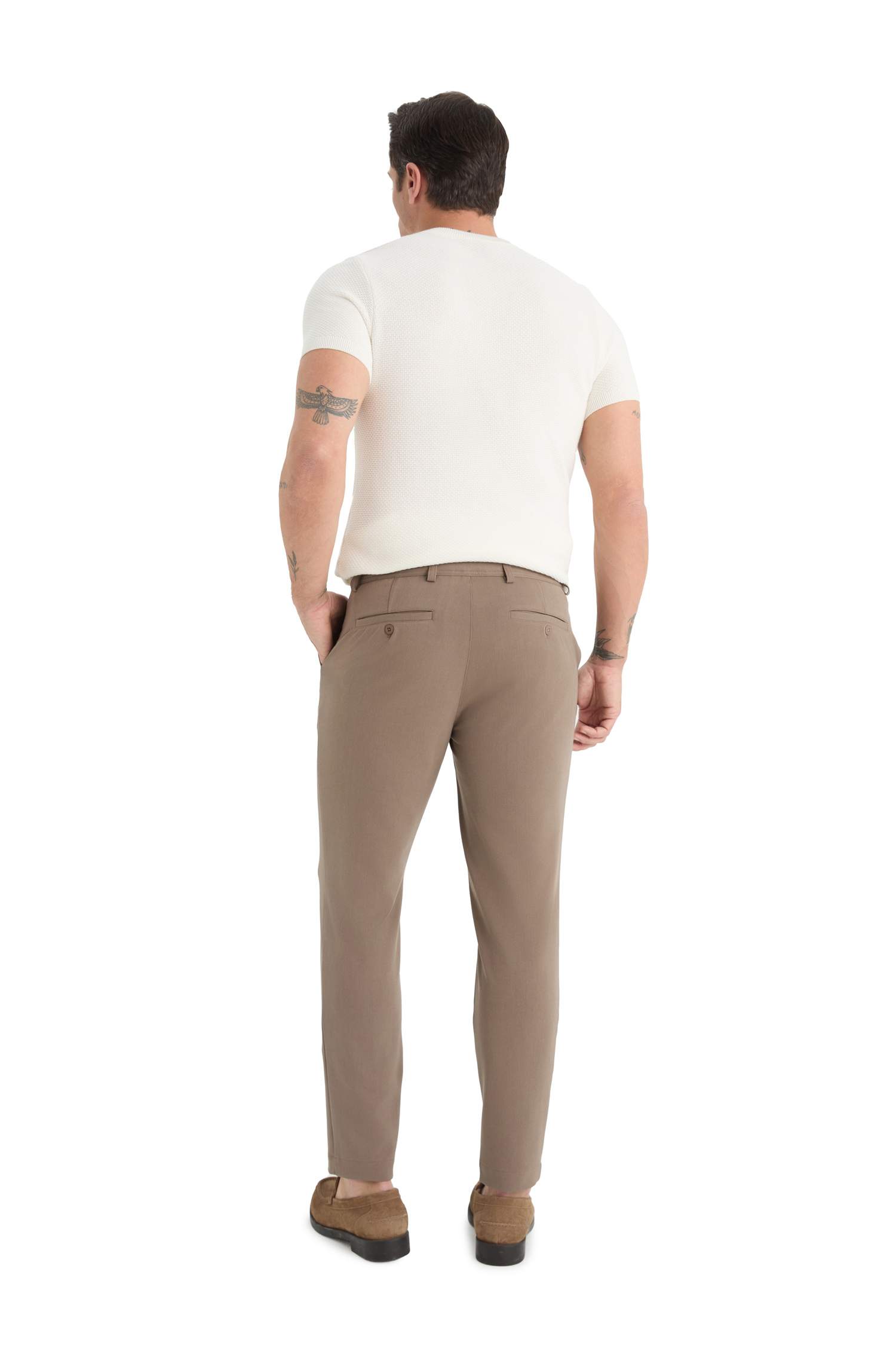 Брюки Tailored Fit с прямыми штанинами, которые тянутся в любом направлении