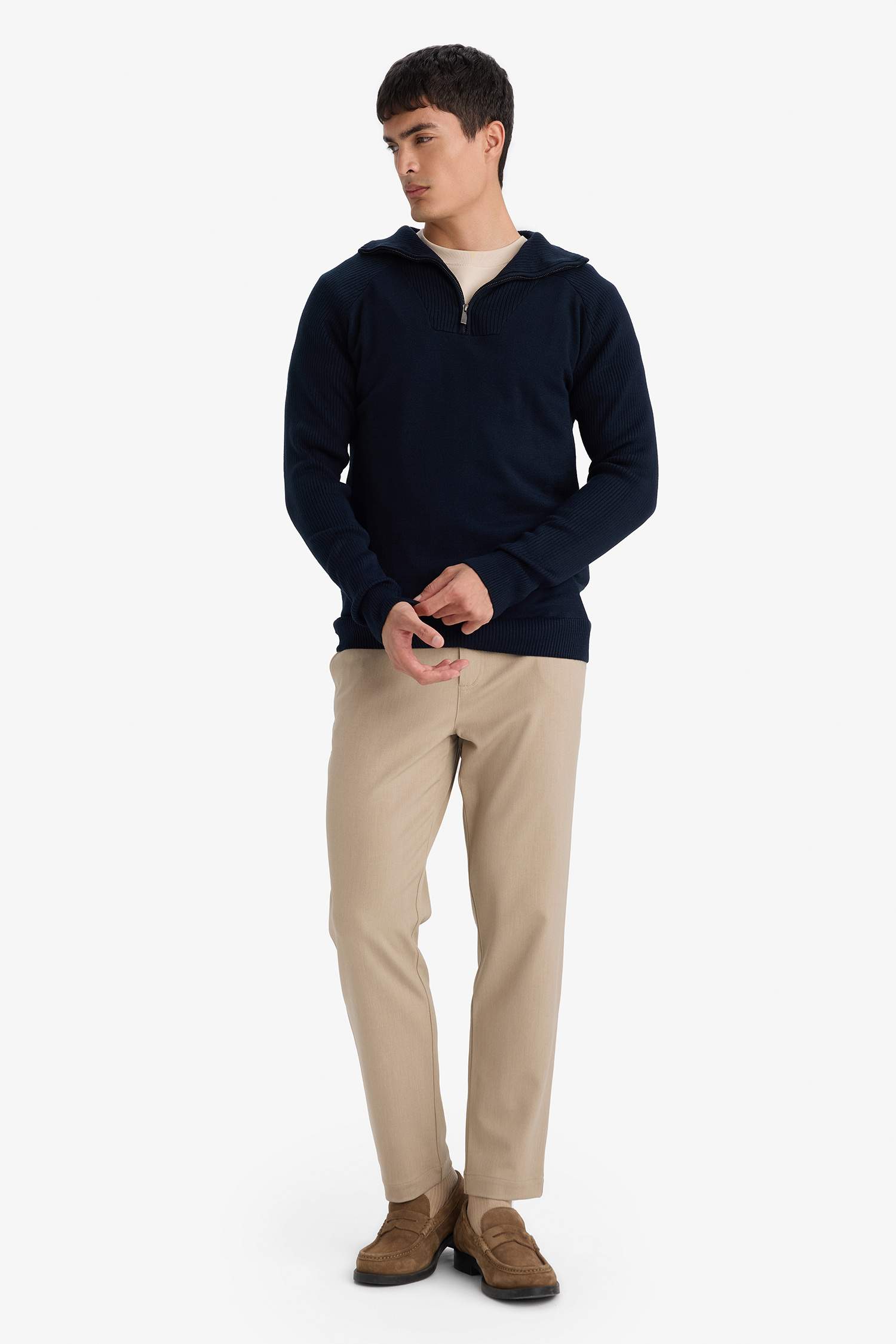 Эластичные во всех направлениях брюки Tailored Fit с прямыми штанинами