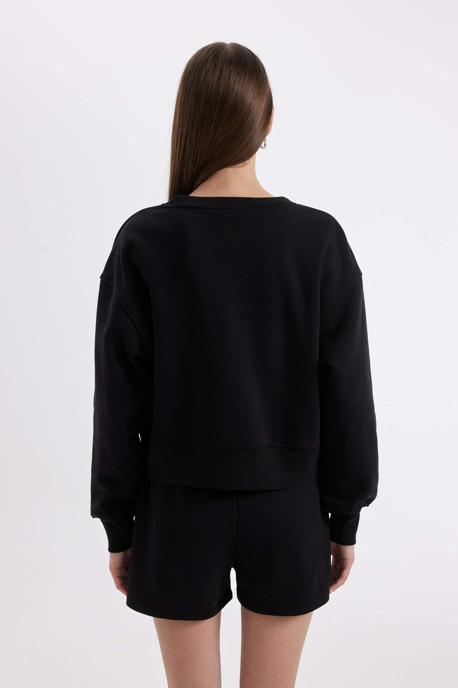 бокси фит негізгі дөңгелек жаға Свитер