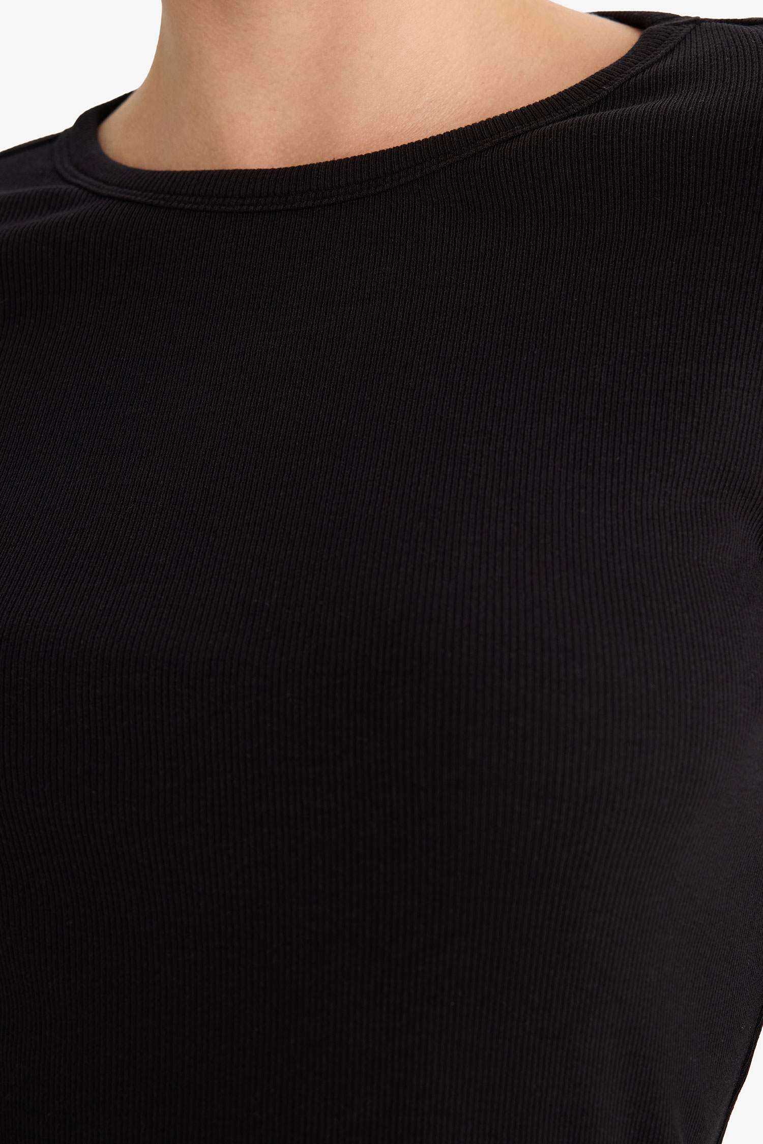 Базовый лонгслив кашкорсе Slim Fit с круглым вырезом