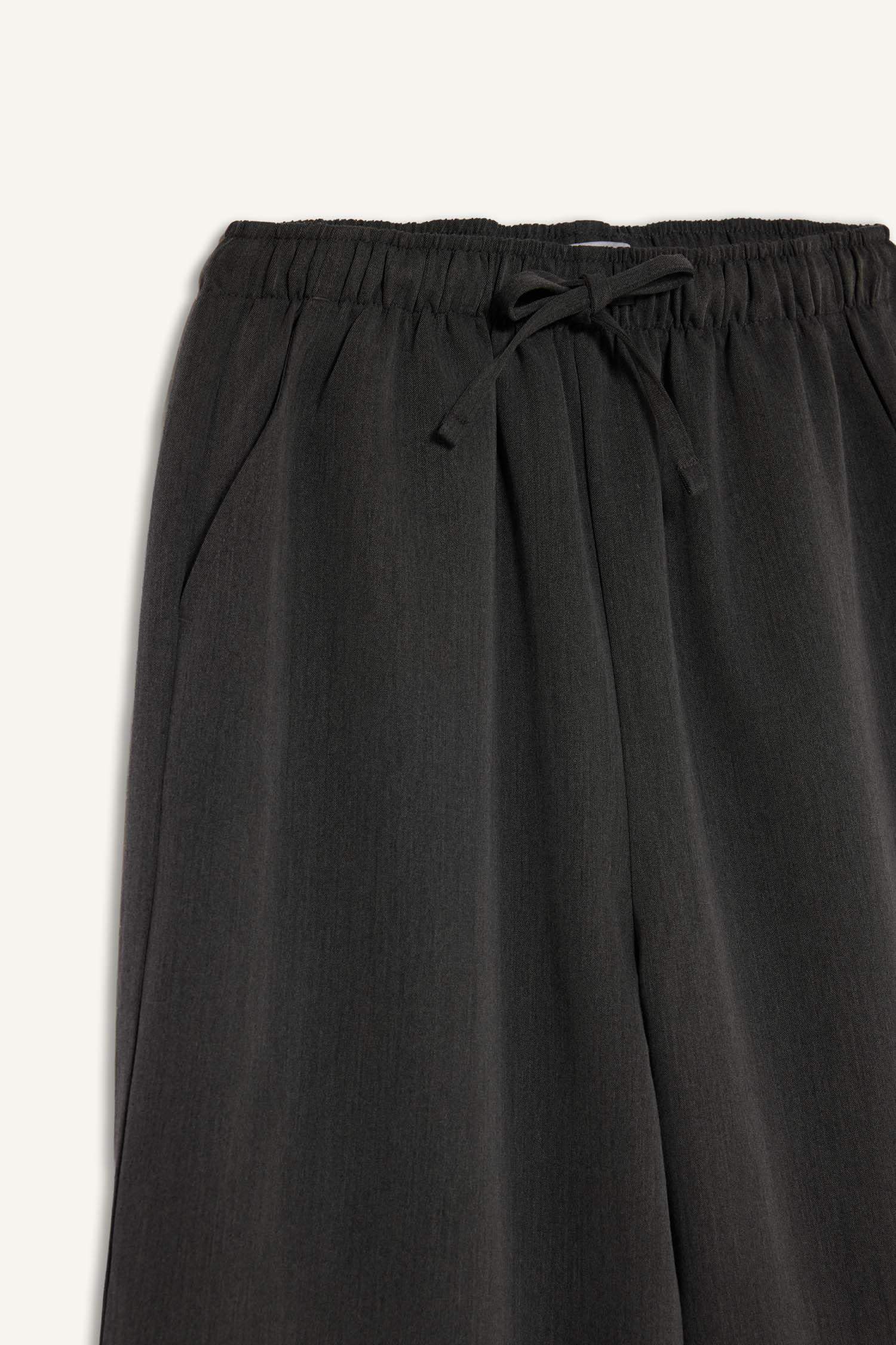Wide Leg Trousers