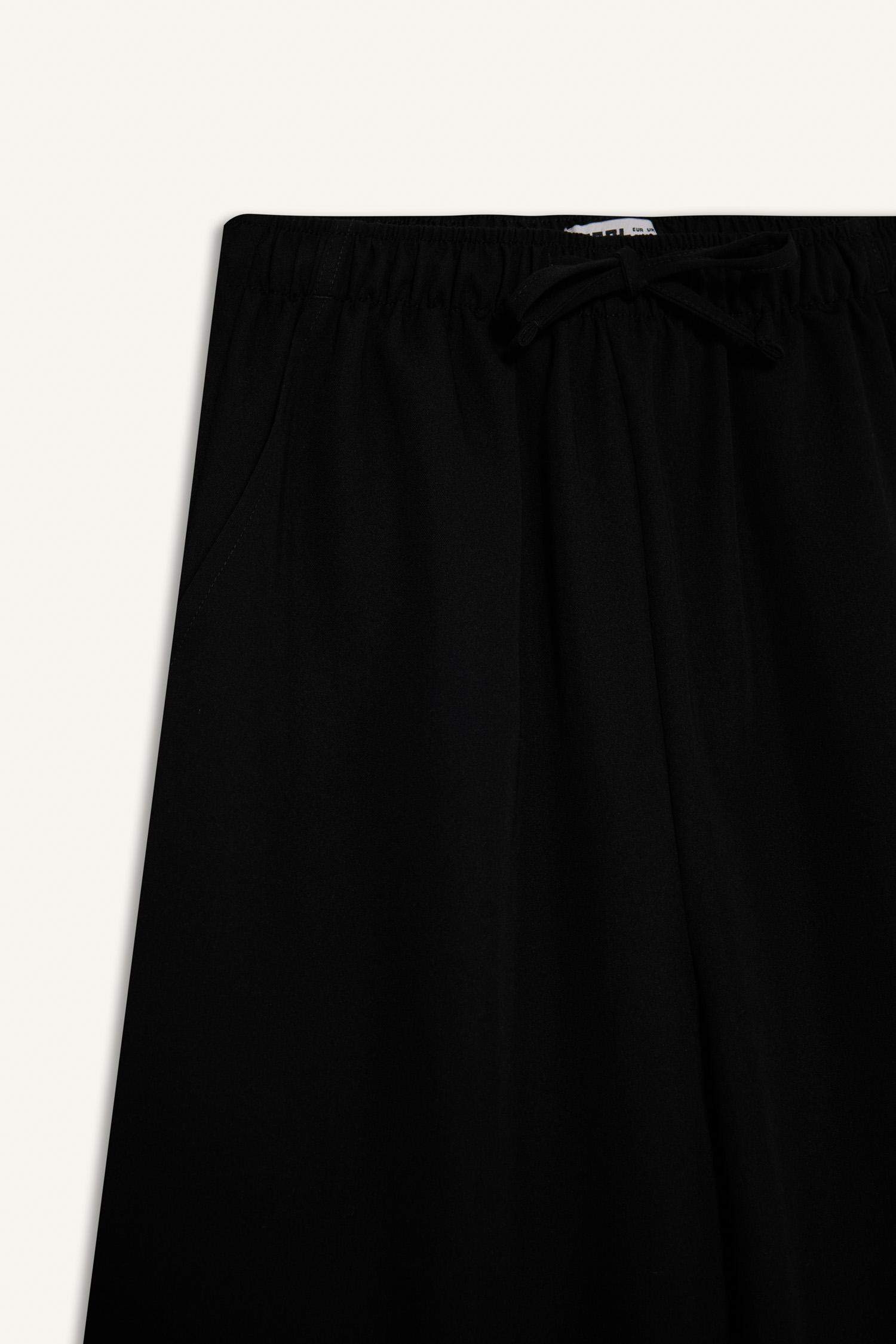 Wide Leg Trousers