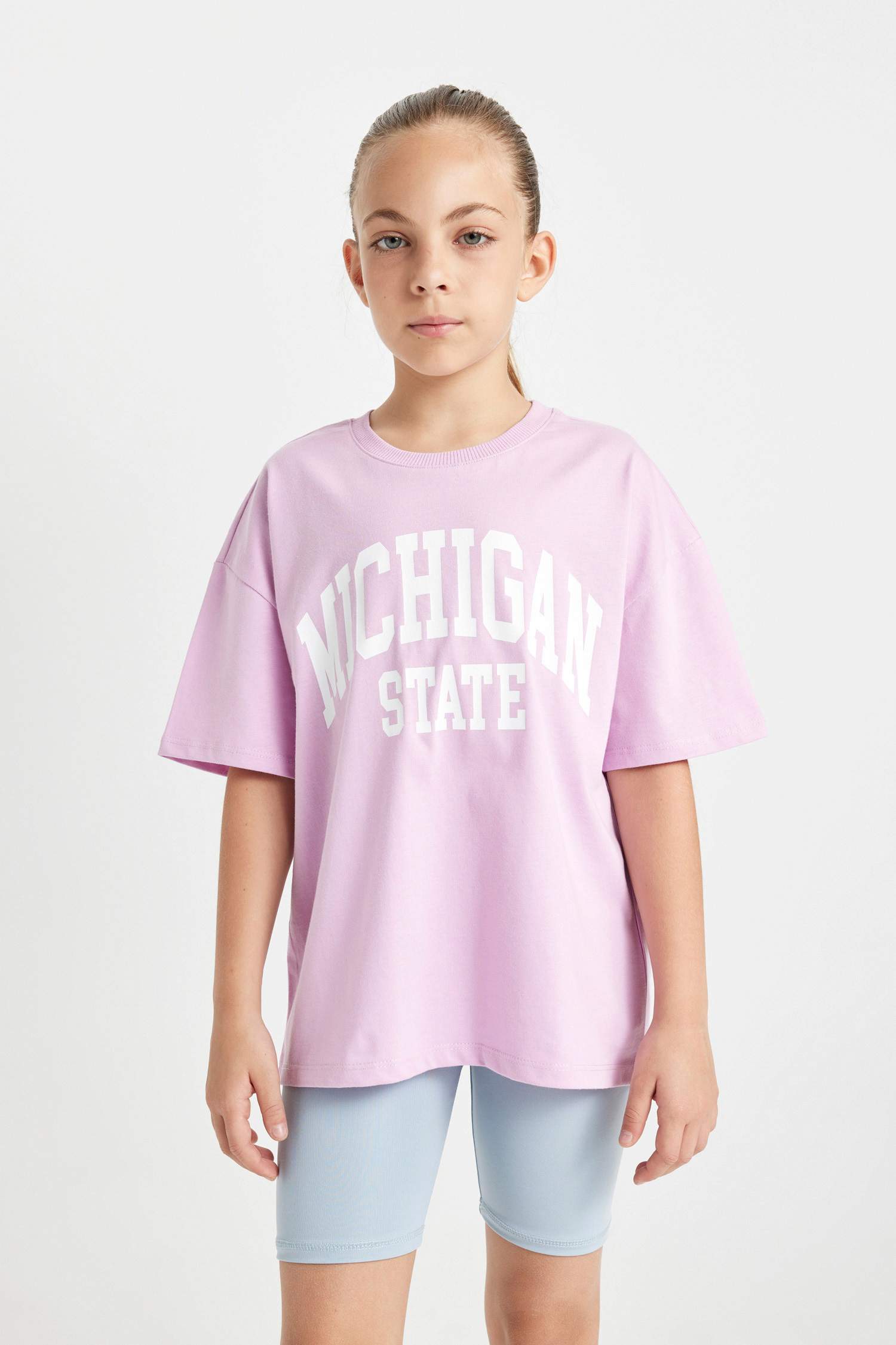 تي شيرت بناتي نص ردن اوفر سايز بطبعة