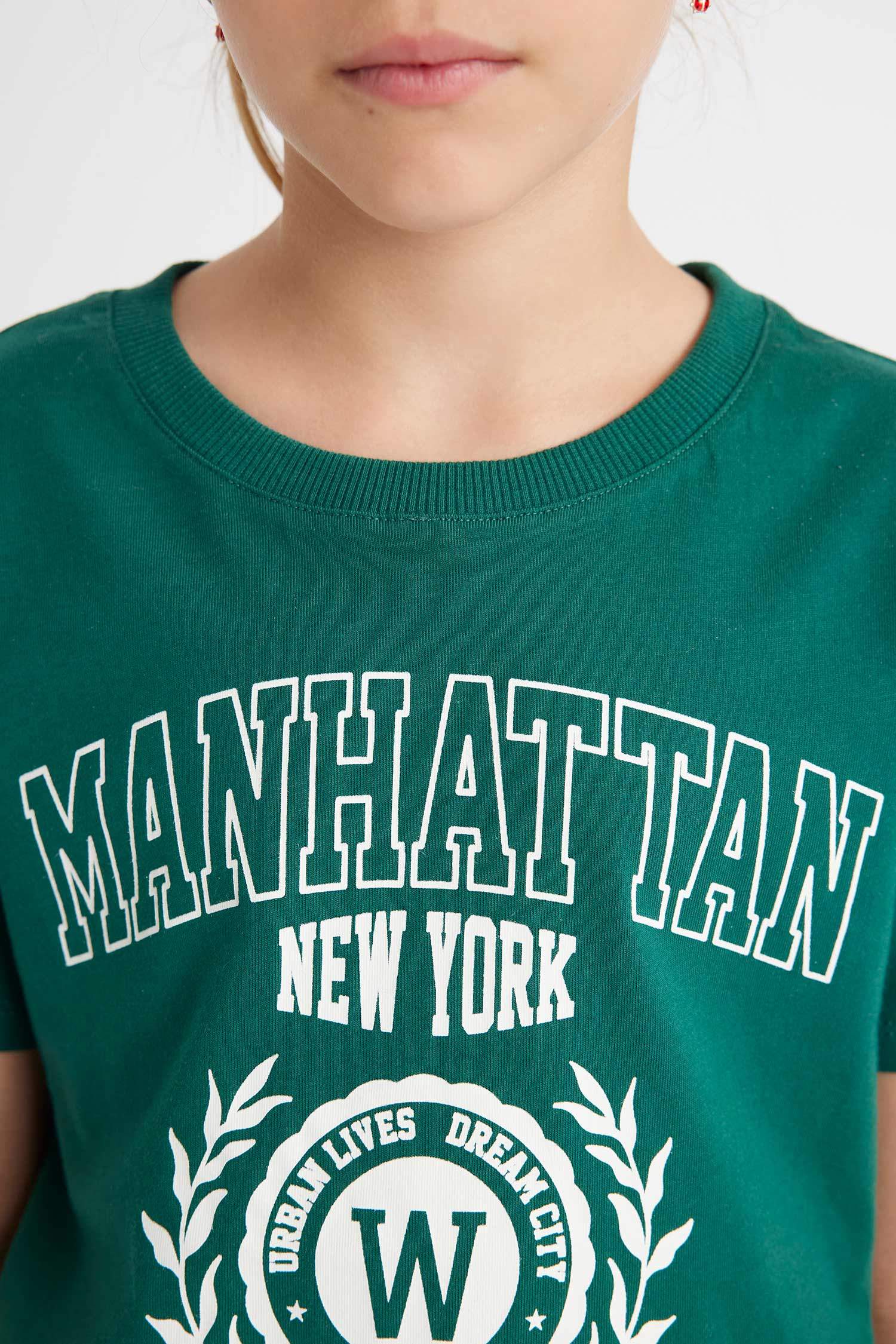 Kız Çocuk Relax Fit Bisiklet Yaka Yazı Baskılı Kısa Kollu Okul Tişörtü