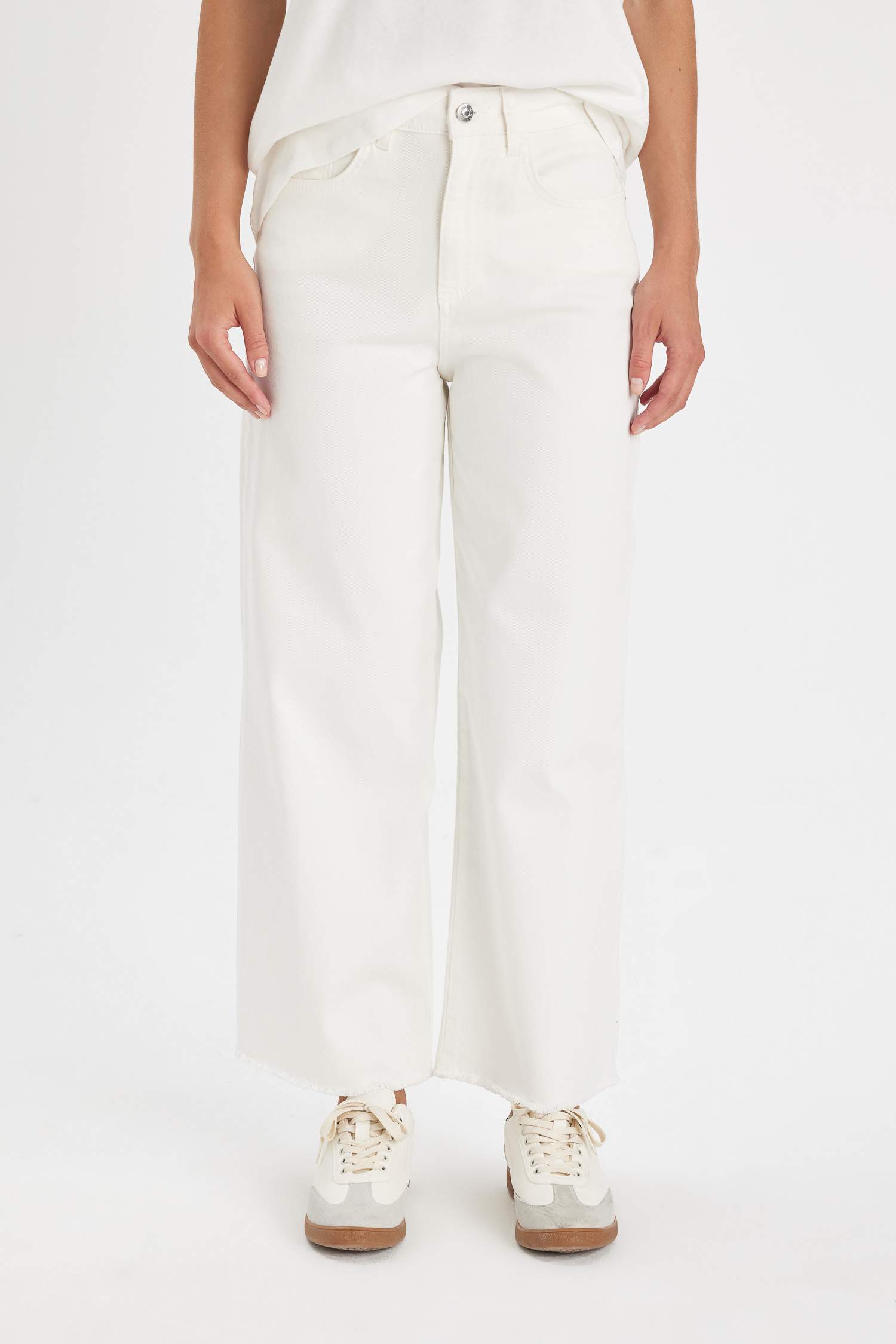Culotte Fit Wide Leg Gabardine Trousers