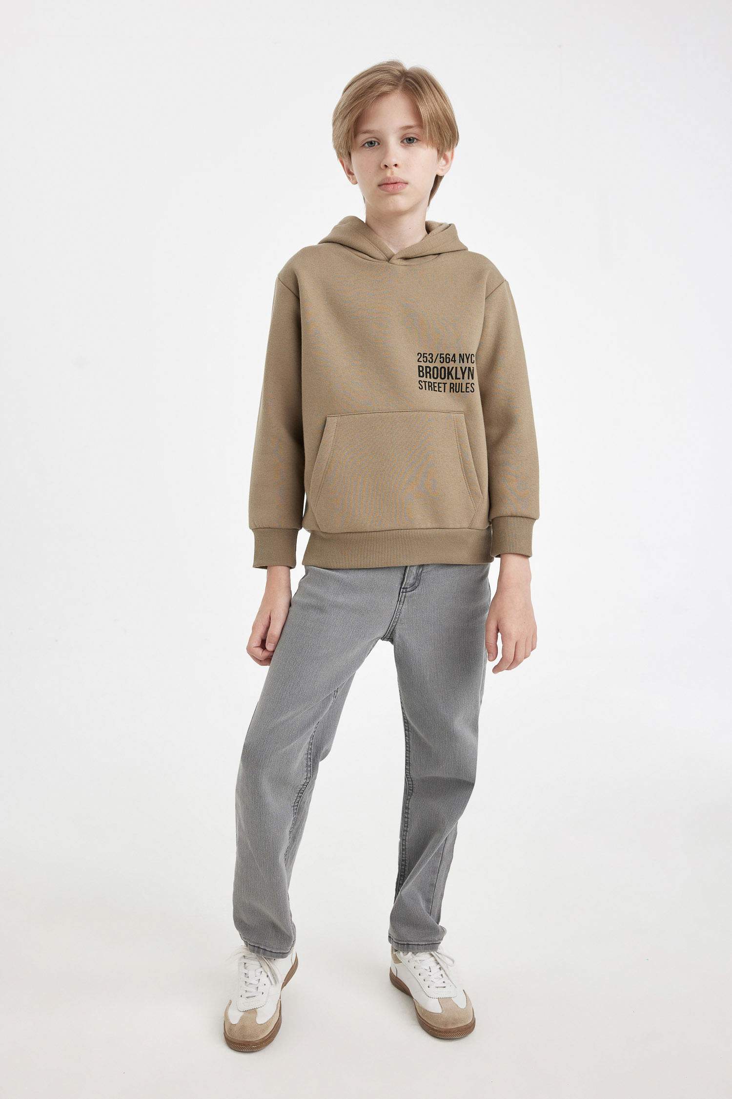 Ұлдарға қалыпты пішім бас киімді Свитер