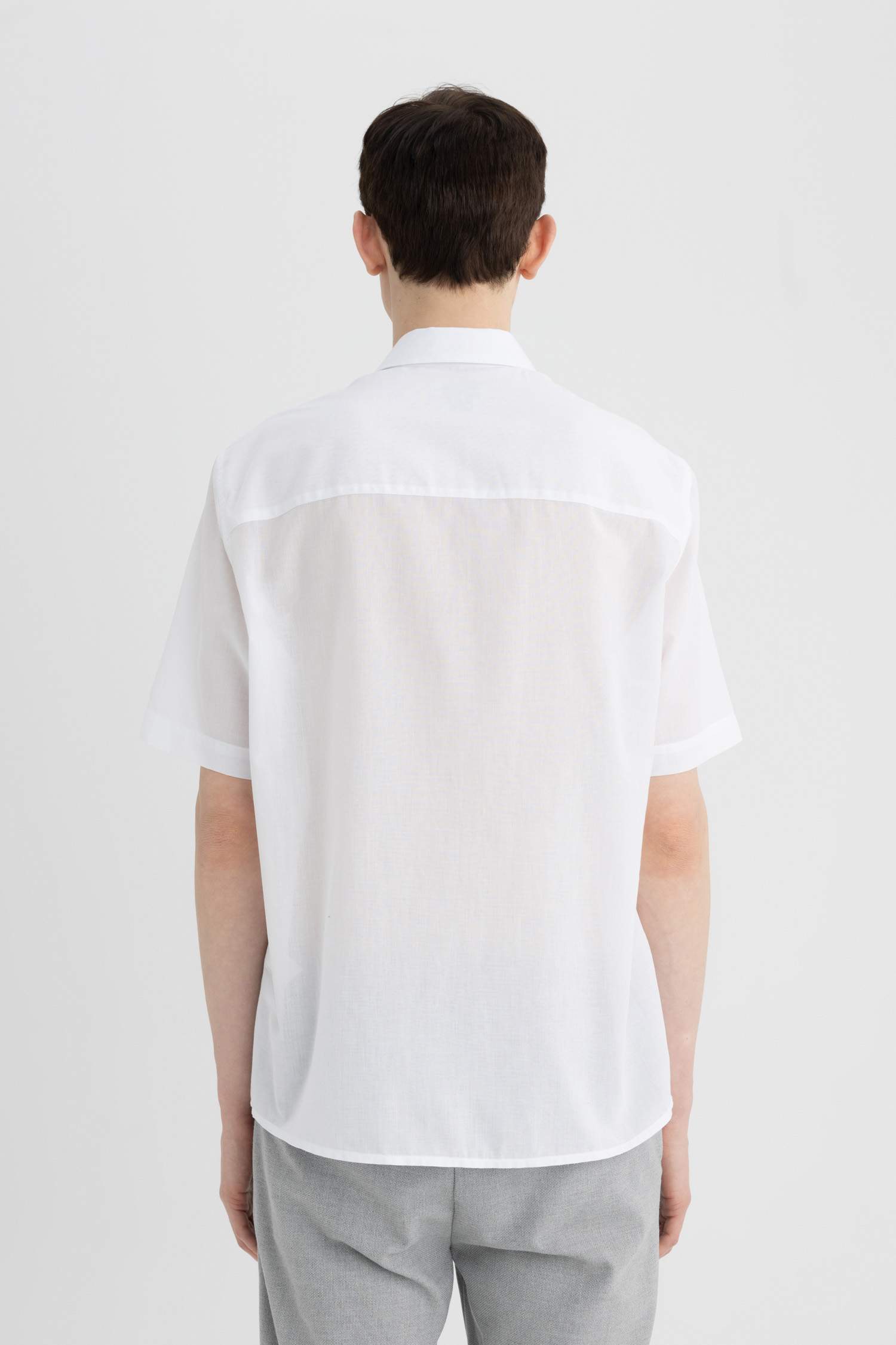 Рубашка свободного кроя из хлопка