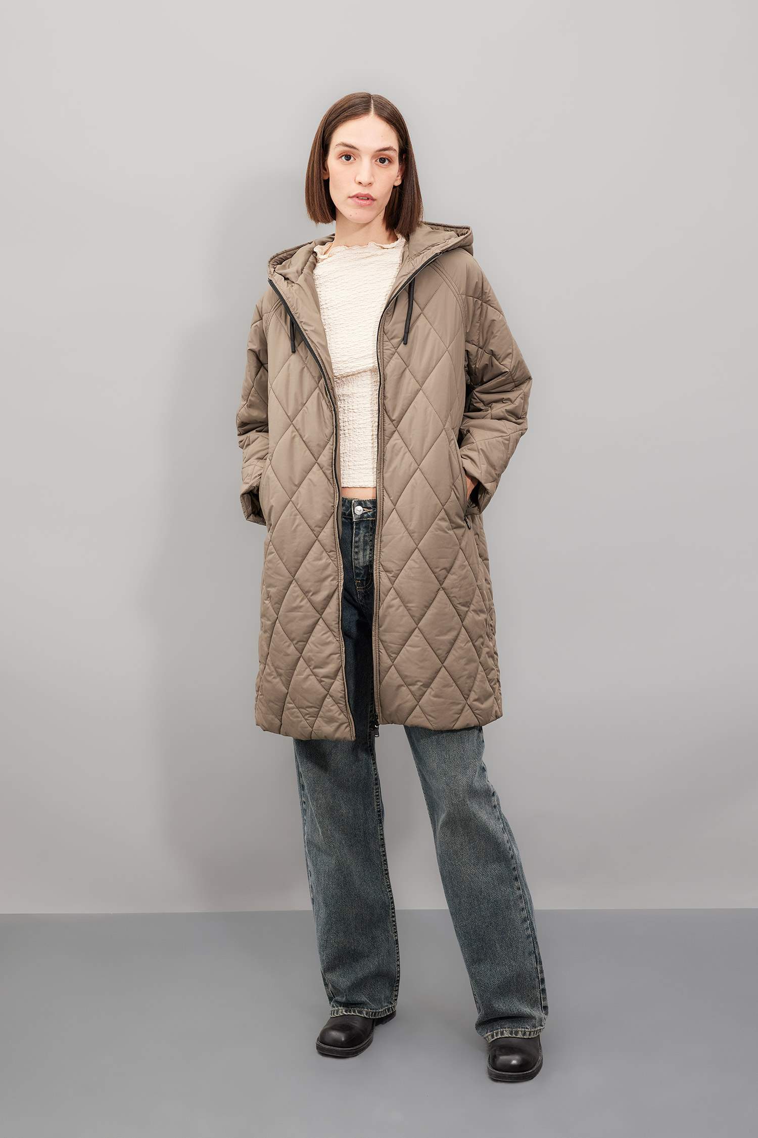 Куртка водоотталкивающая свободного кроя с капюшоном