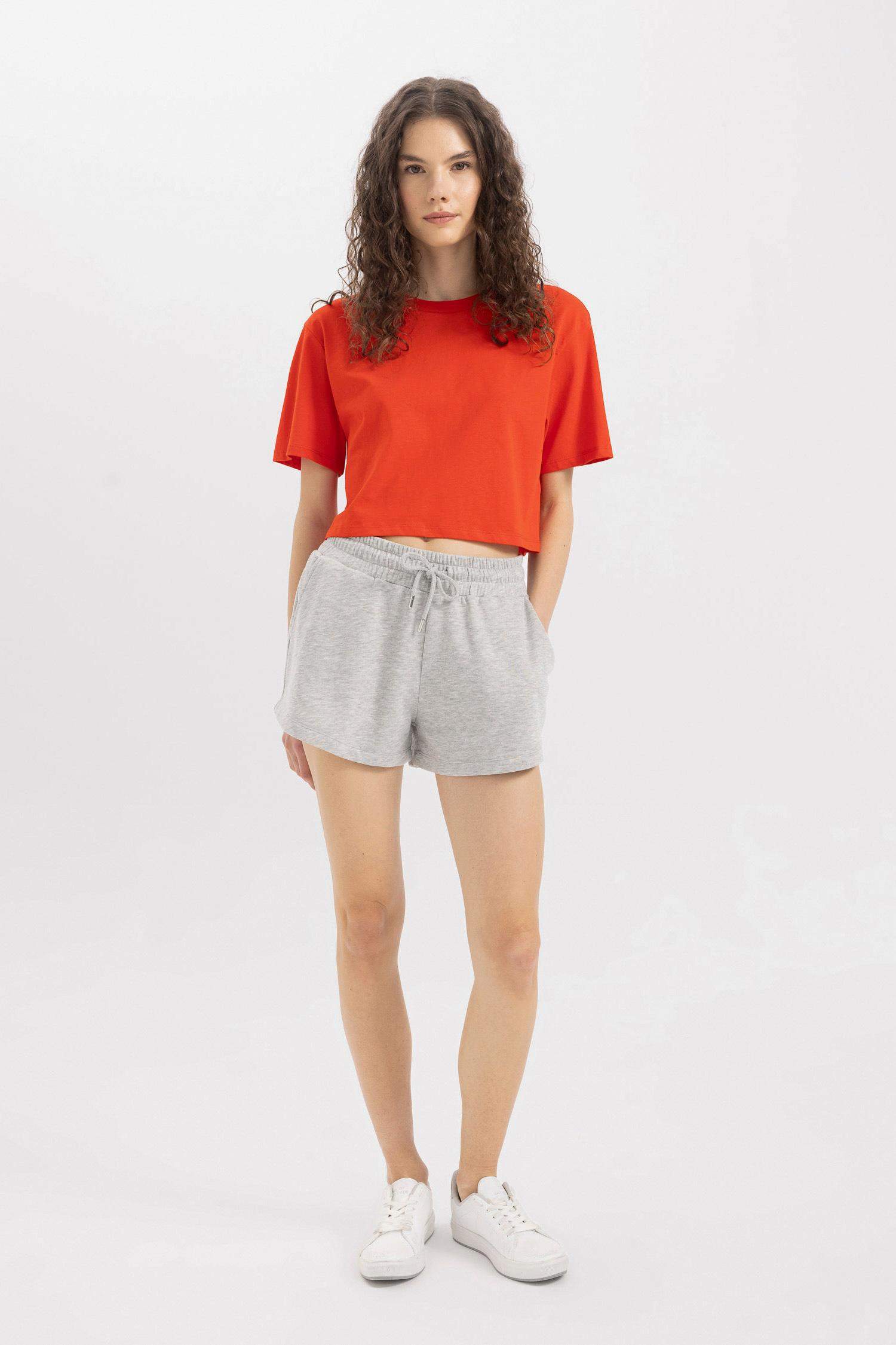 Regular Fit Normal Bel Kısa Basic Düz Şort