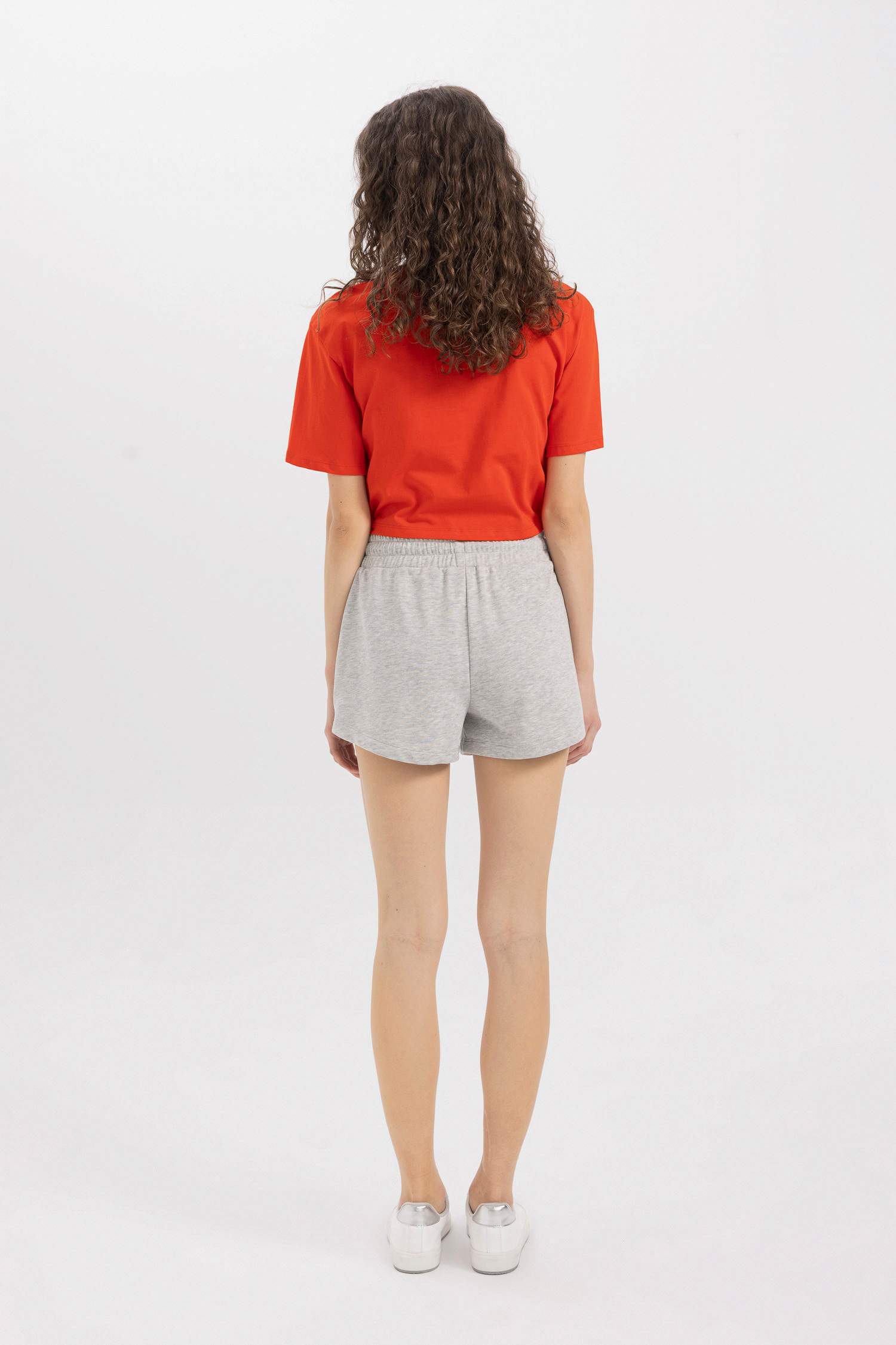 Regular Fit Normal Bel Kısa Basic Düz Şort