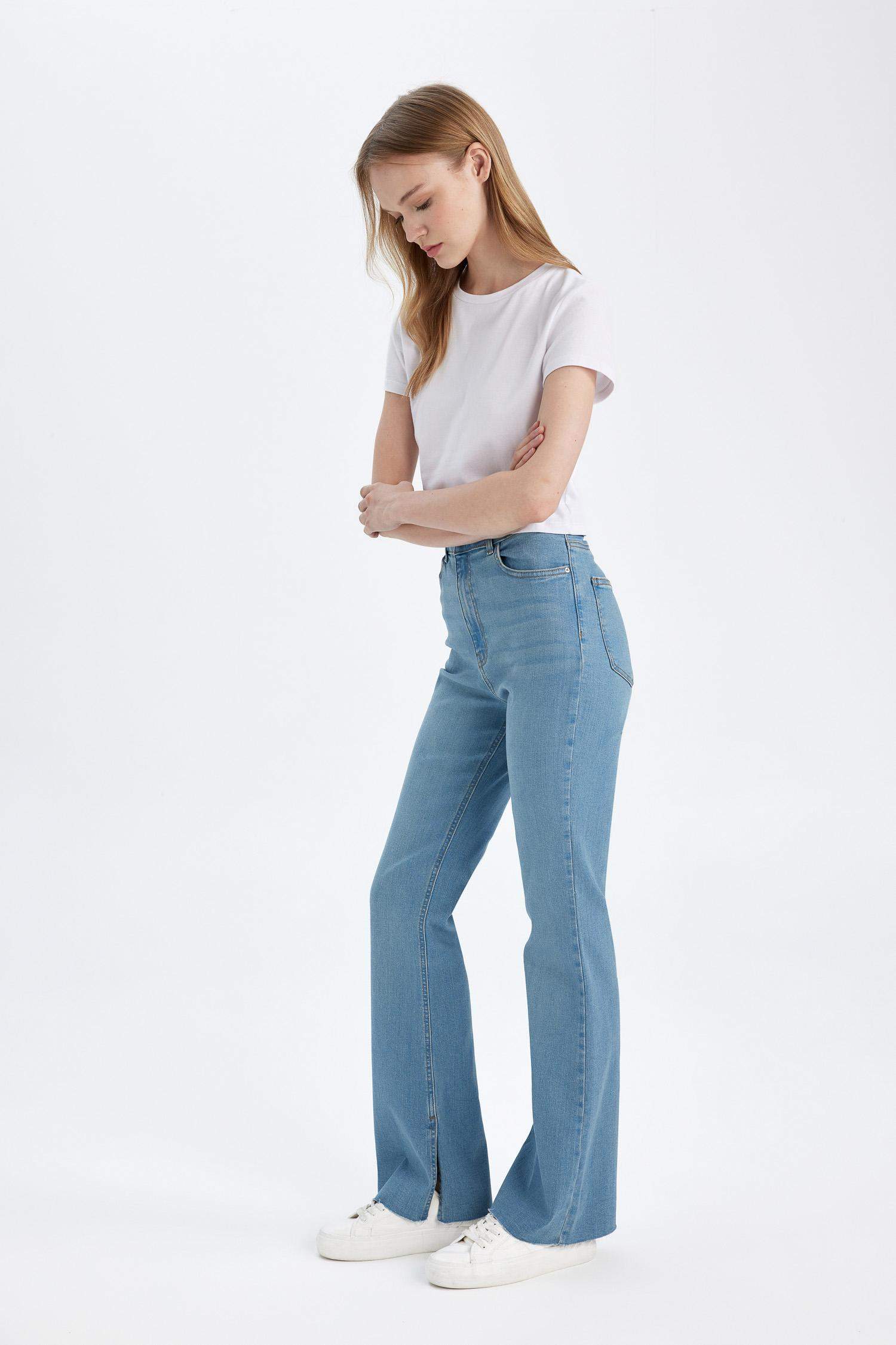 Slim Flare Yüksek Bel Paça Ucu Kesik Uzun Jean Pantolon