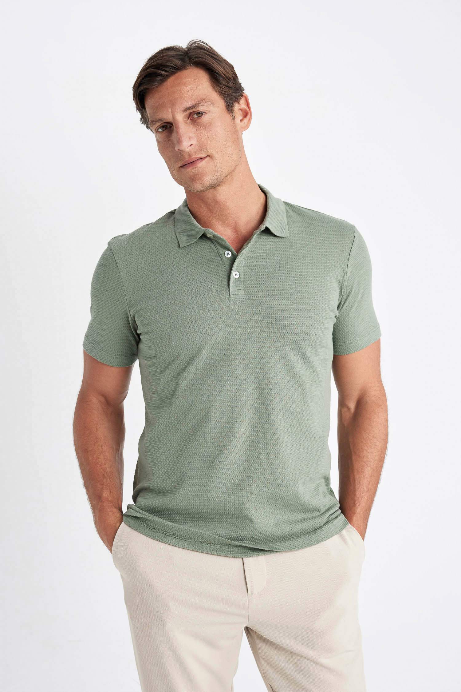 تيشيرت بيزك بولو سليم فيت