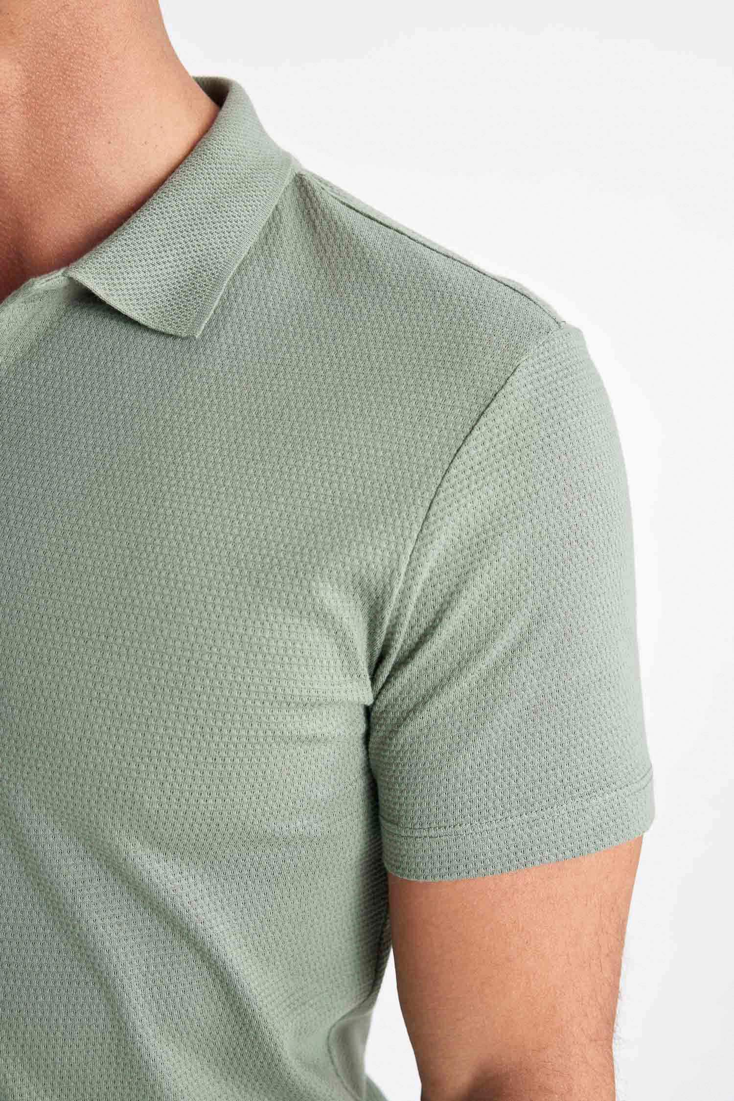 تيشيرت بيزك بولو سليم فيت