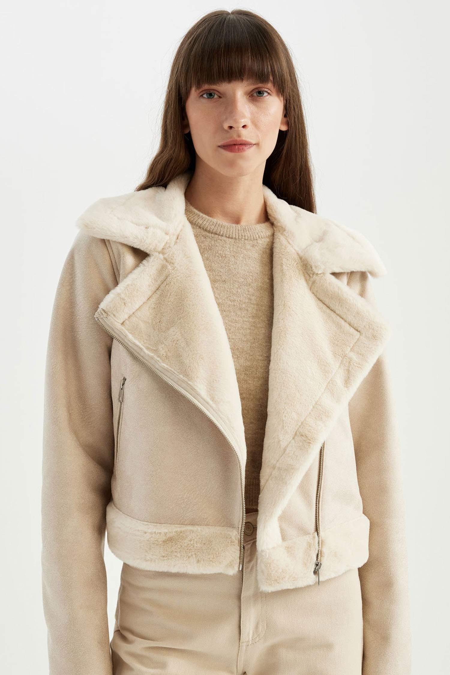 Su Geçirmez Regular Kalıp Kruvaze Yaka İçi Suni Kürklü Kısa Süet Ceket Mont