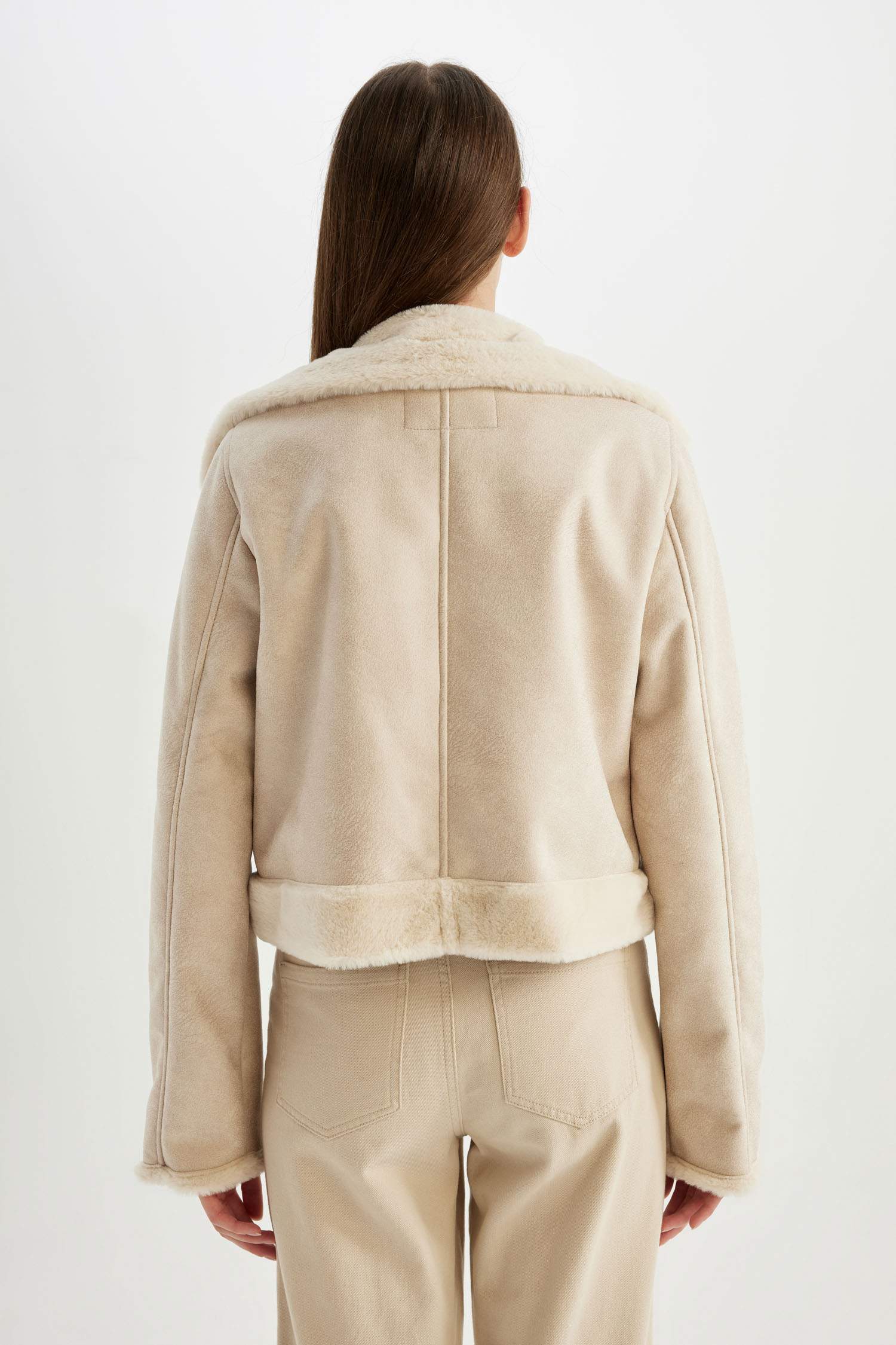 Su Geçirmez Regular Kalıp Kruvaze Yaka İçi Suni Kürklü Kısa Süet Ceket Mont