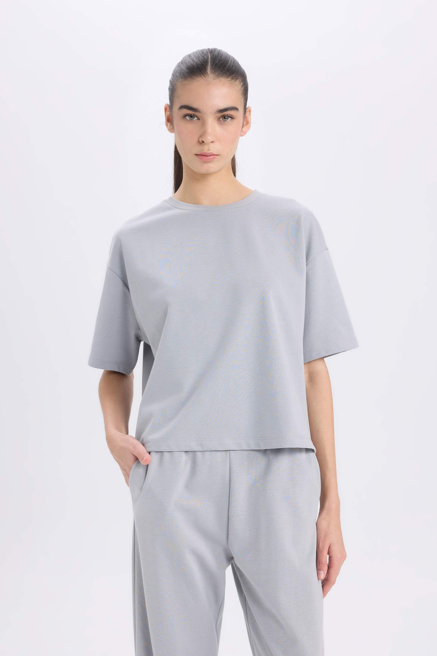 تيشيرت نص ردن جيرسي قصة مريحة بياخة مستديرة