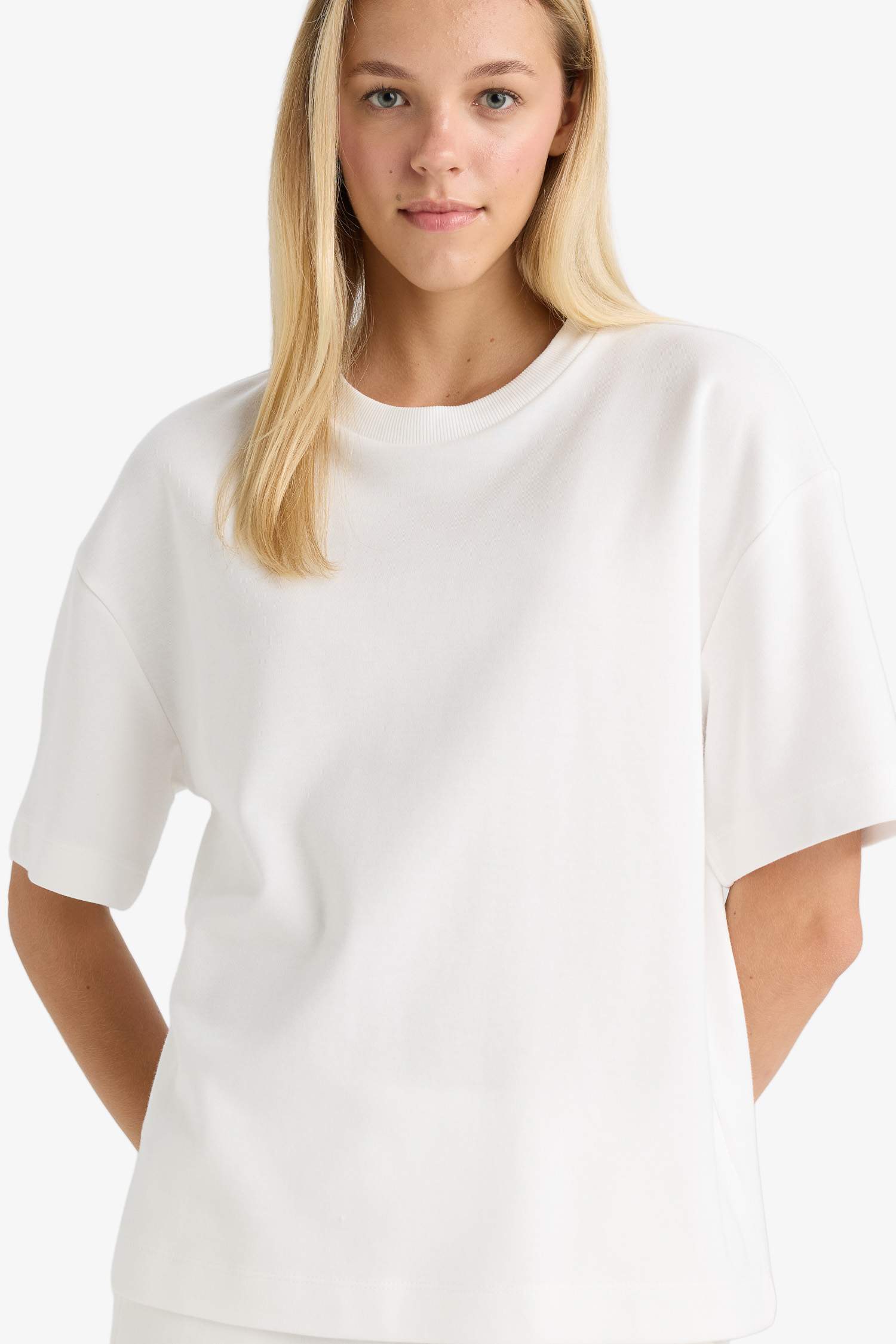 Oversize Loose Fit Crew Neck Basic Short Sleeve T-Shirt