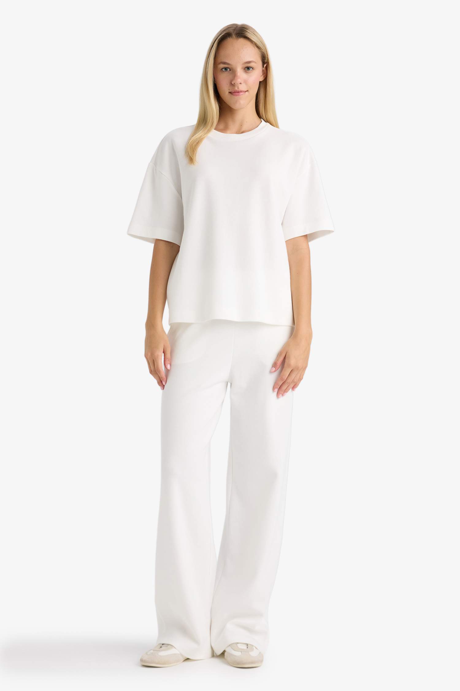 Oversize Loose Fit Crew Neck Basic Short Sleeve T-Shirt