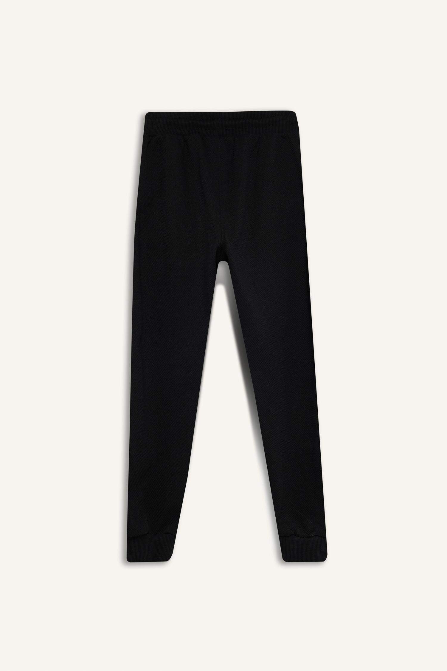 بنطلون سويت بانتس جوجر اولادي قصة عادية بأستك من تحت