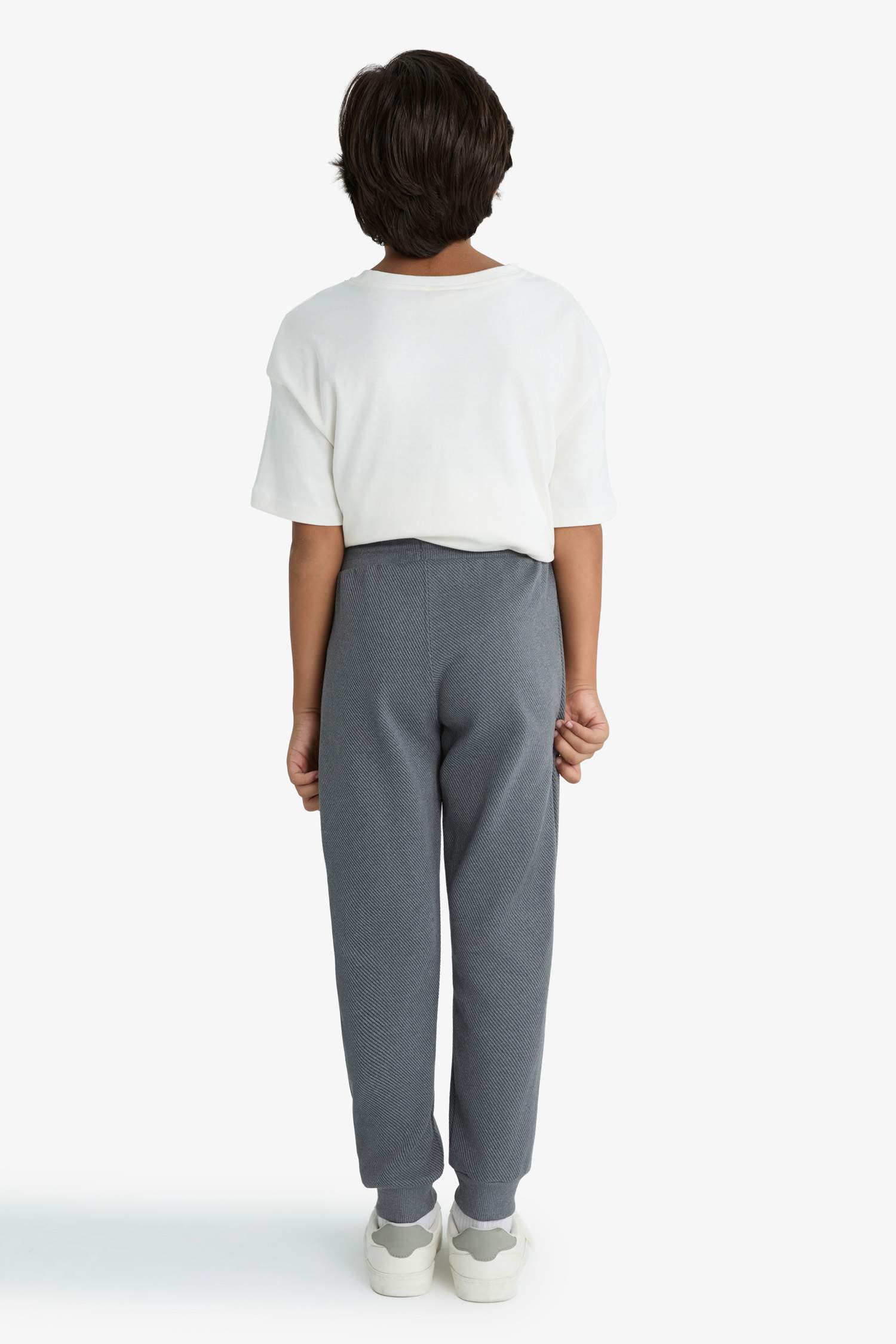 بنطلون ولادي قصة عادية