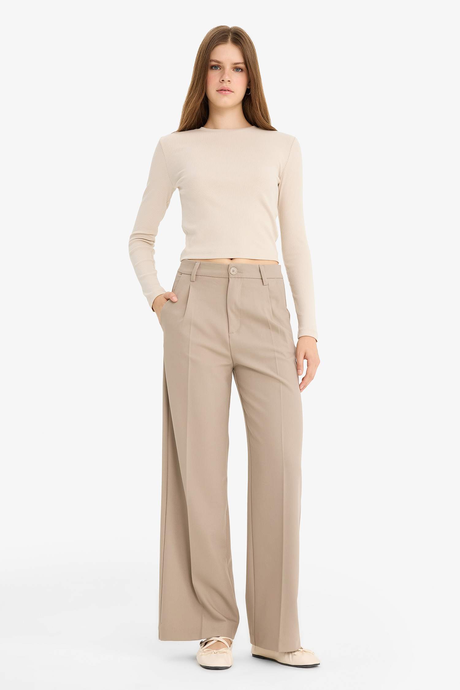 Wide Leg Three Pockets Trousers