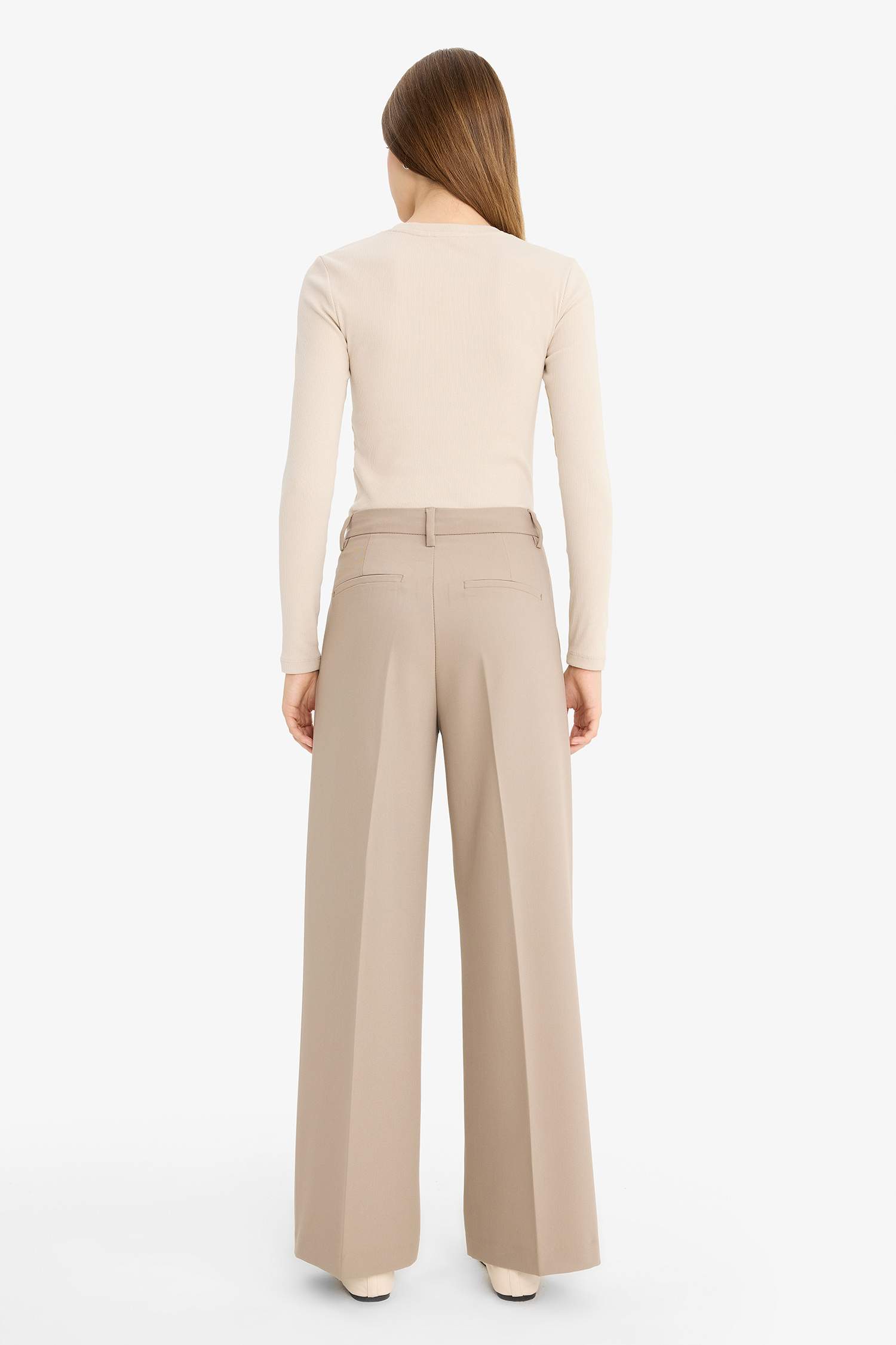 Wide Leg Three Pockets Trousers