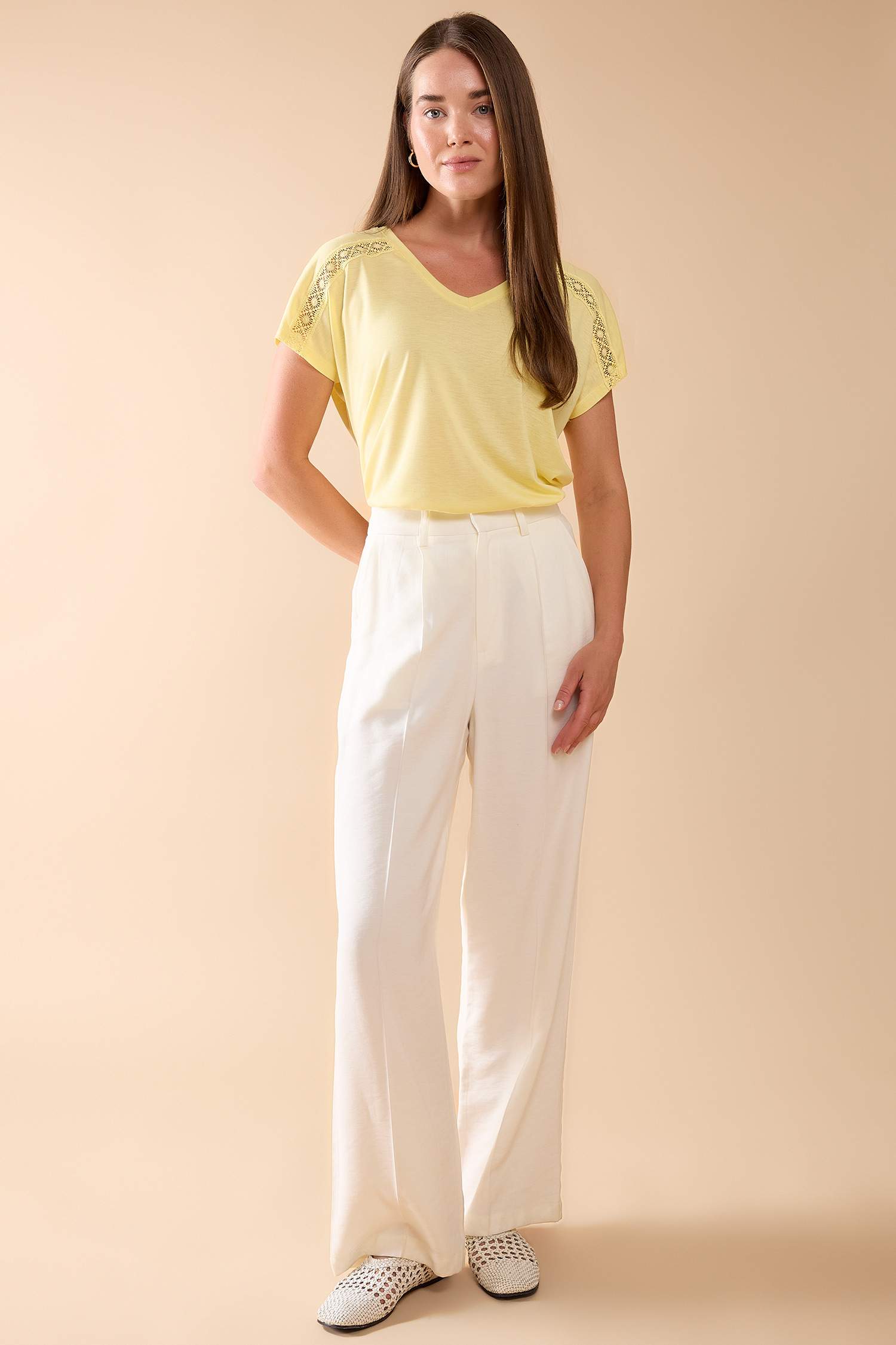 تيشيرت نص ردن بياخة V