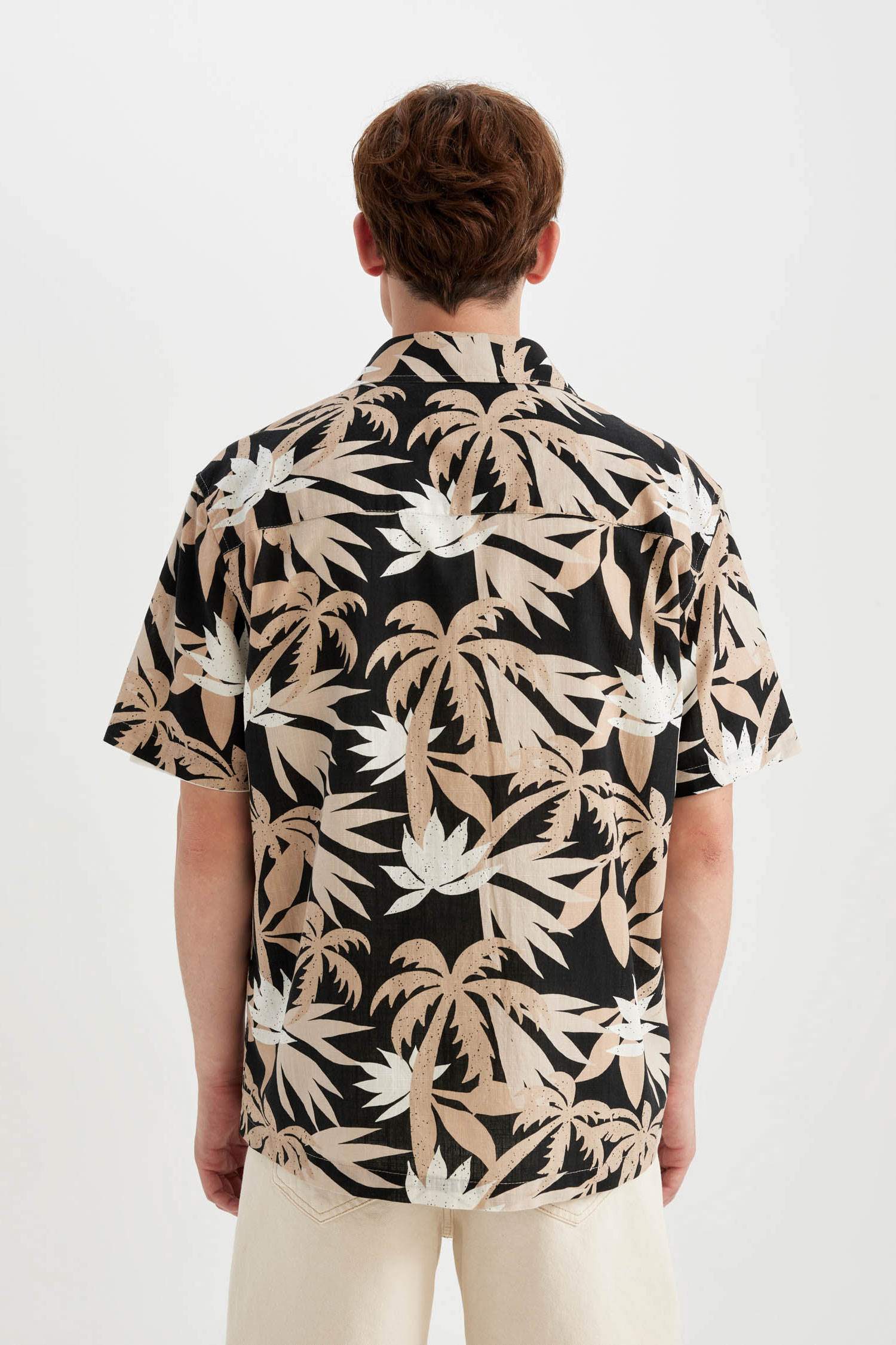 Chemise Coton coupe régulière imprimé Hawaïen à Manches Courtes