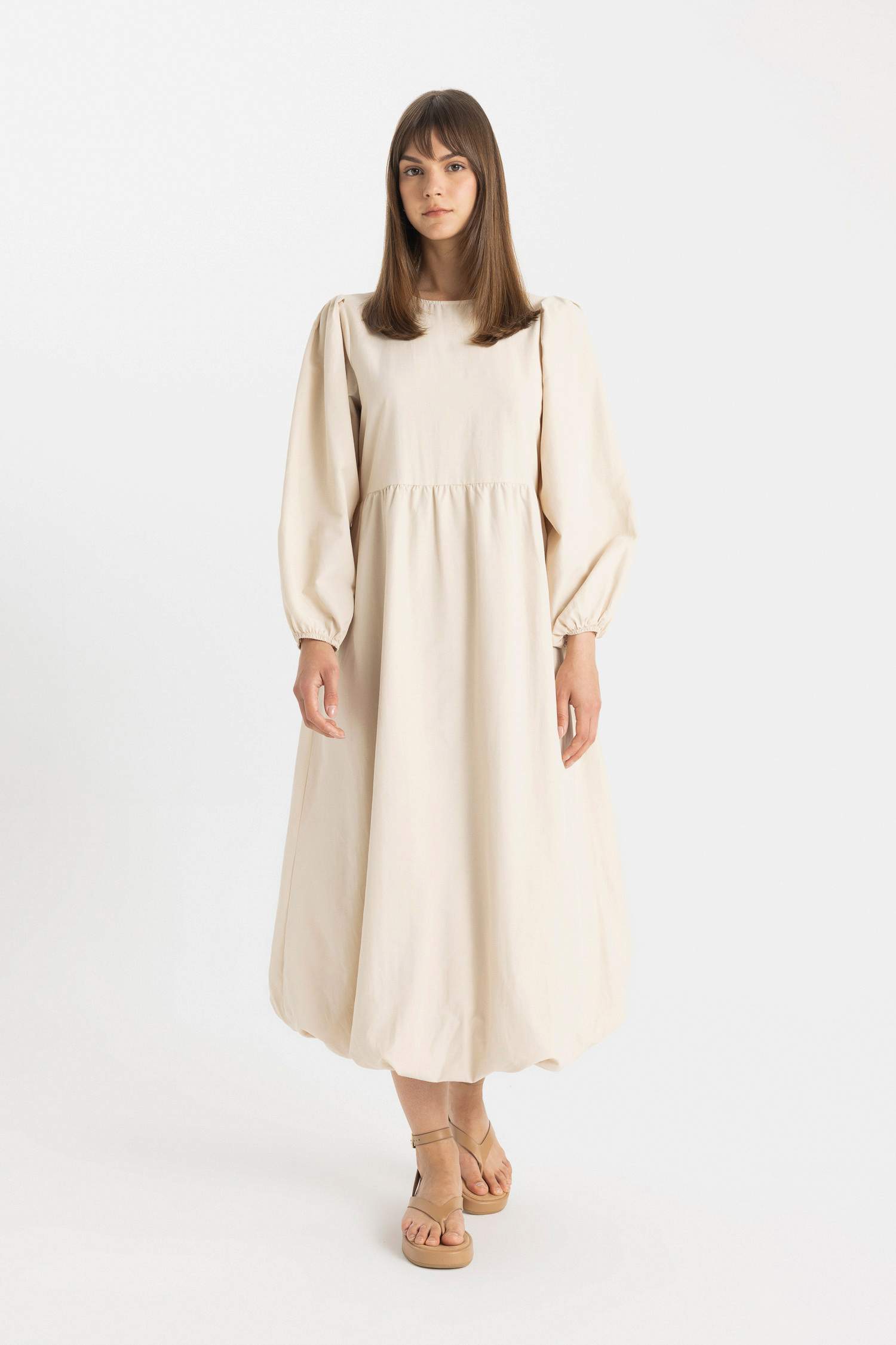 Еркек пен әйелдің ұрысып жатқан порносы