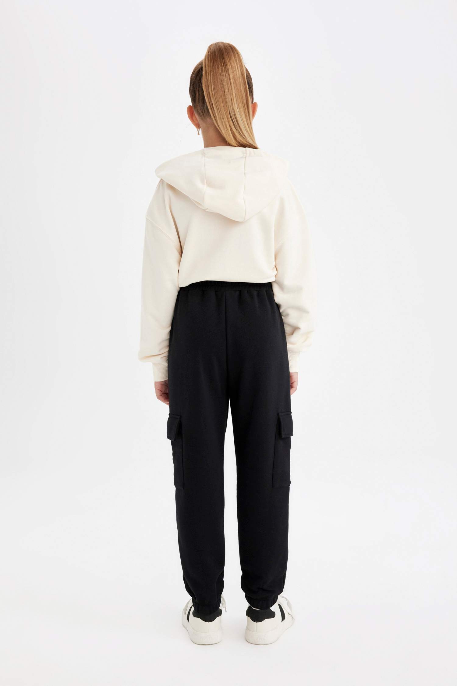 Kız Çocuk Siyah Kargo Cepli Beli Paçası Lastikli Jogger Eşofman Altı