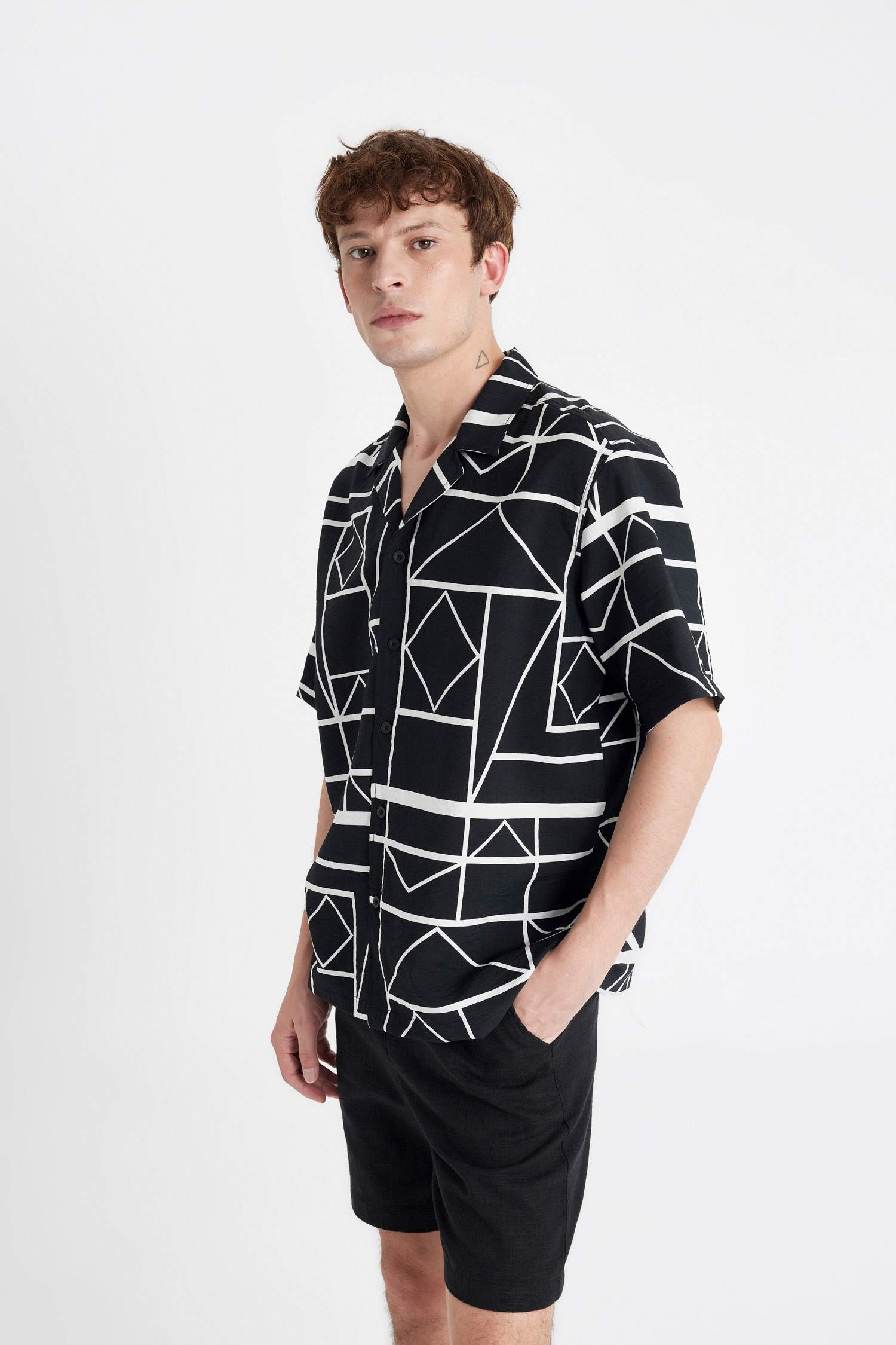 Relax Fit Printed Viscose Short Sleeve Shirt