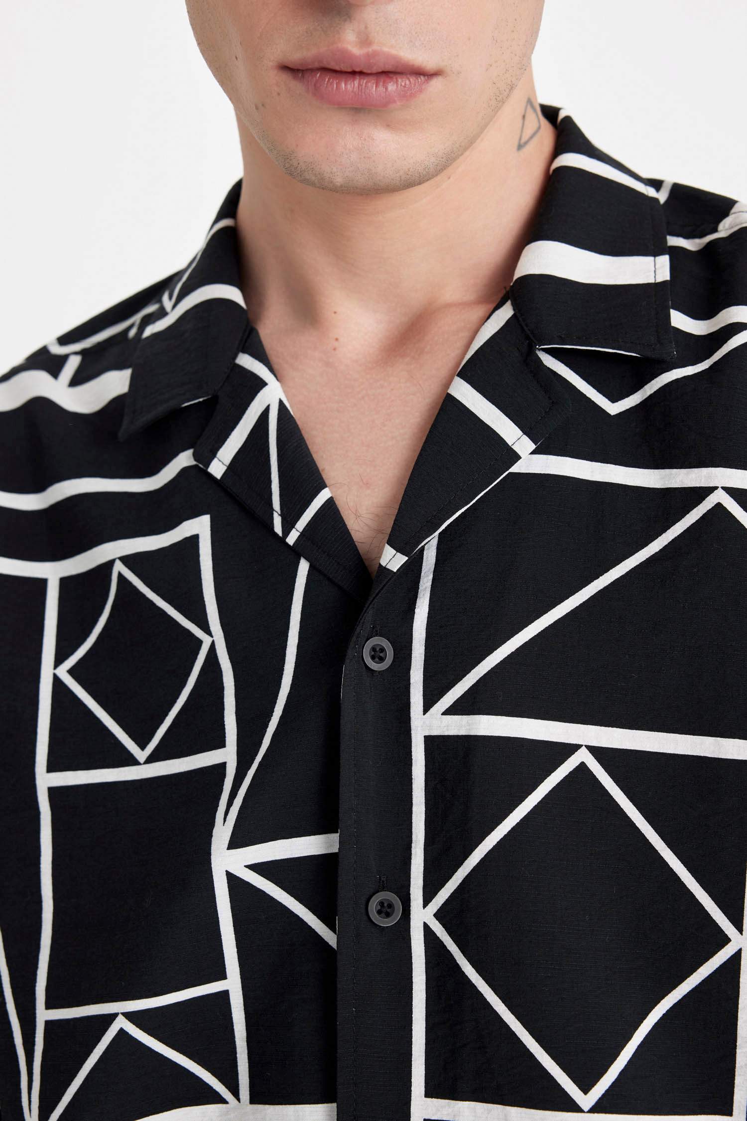 Relax Fit Printed Viscose Short Sleeve Shirt