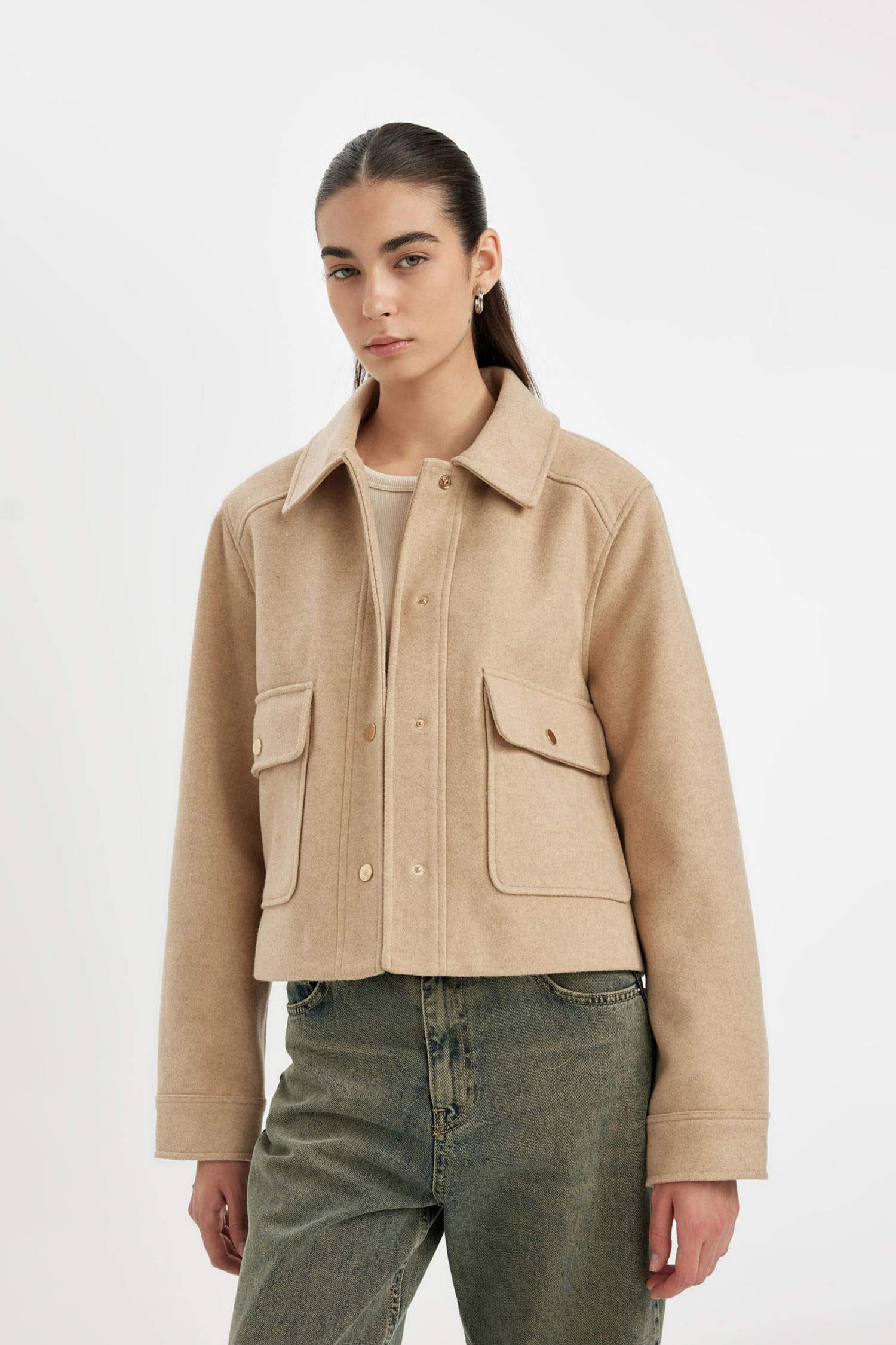 Regular Kalıp Polo Yaka Çıtçıtlı Cepli Kısa Kaşe Ceket