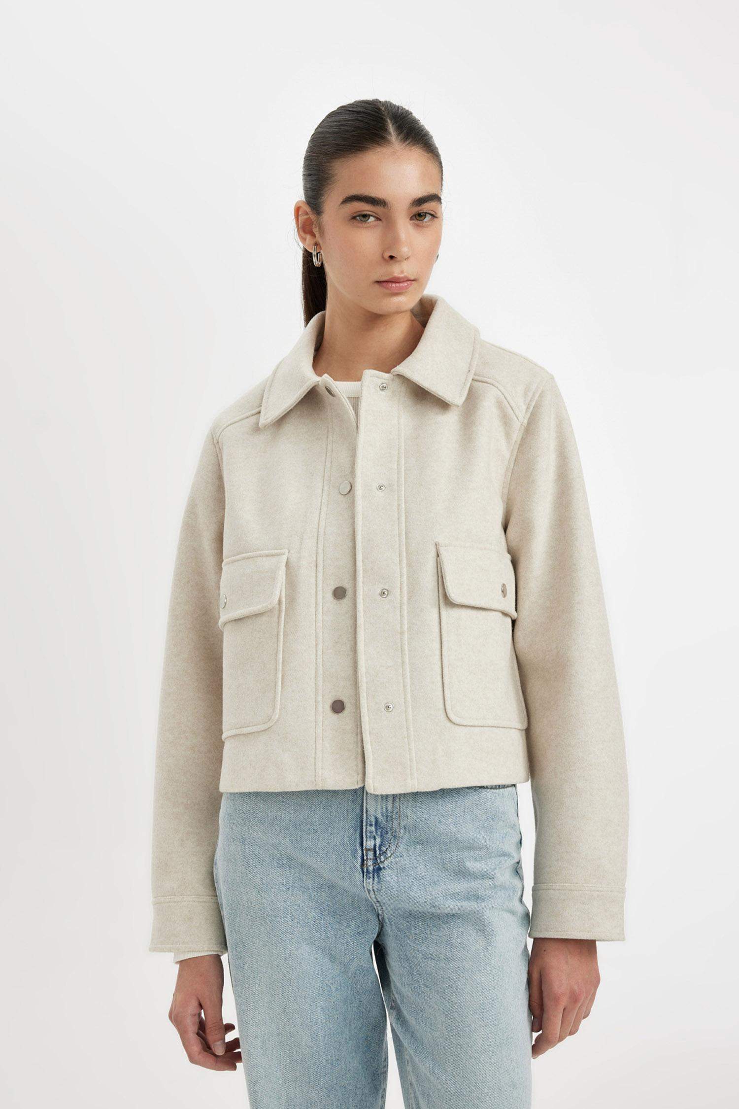 Regular Kalıp Polo Yaka Çıtçıtlı Cepli Kısa Kaşe Ceket