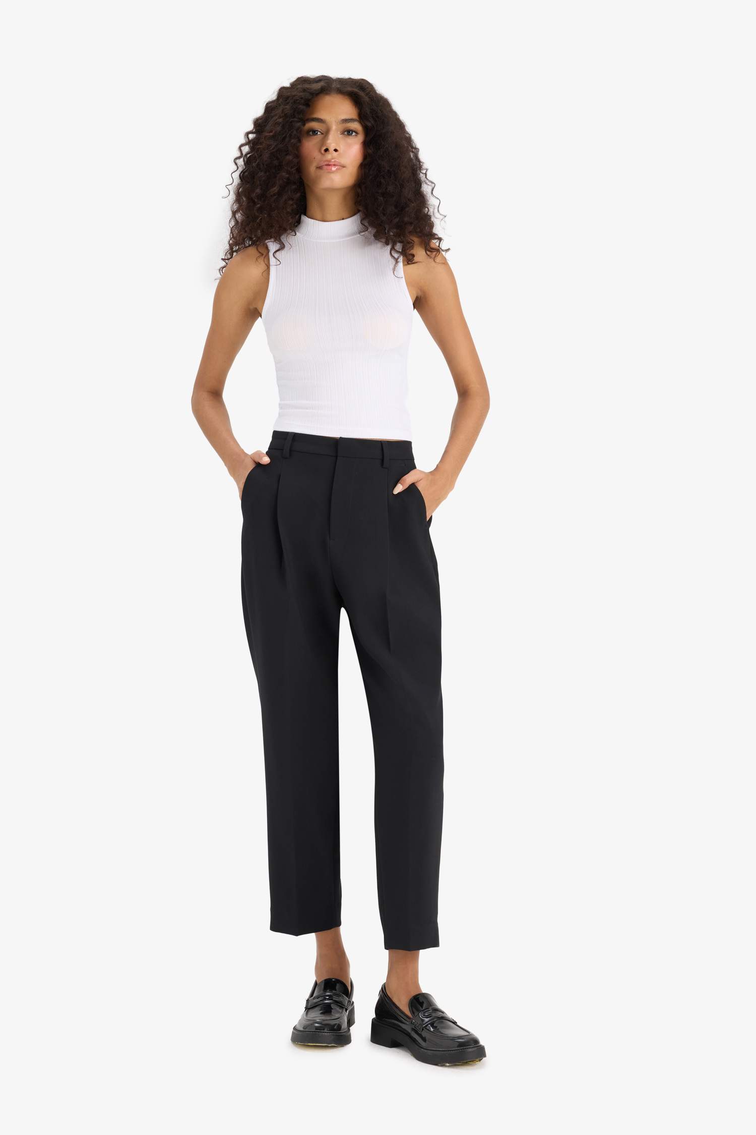 Slim Fit Dar Kesim Yarım Balıkçı Yaka Fitilli Kaşkorse Beyaz Atlet