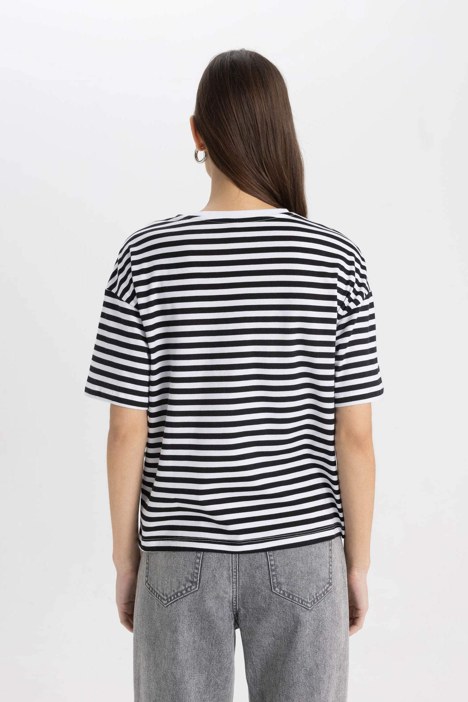 T-Shirt Coupe Relax Manches Courtes Col Rond à Rayures