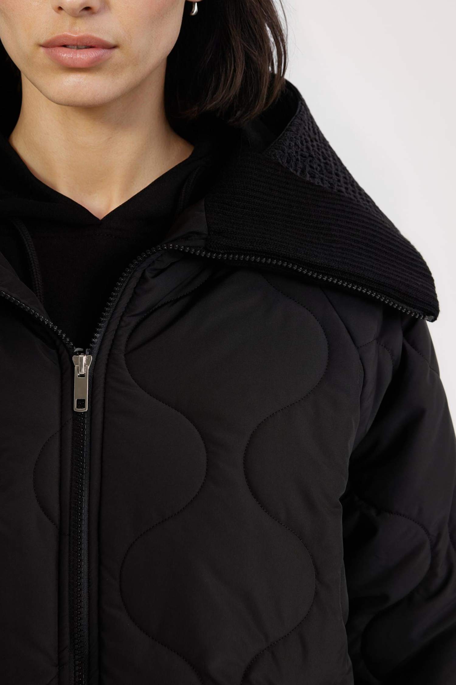 Su Geçirmez Mevsimlik Mont Kapitoneli Fermuarlı Cepli Hafif