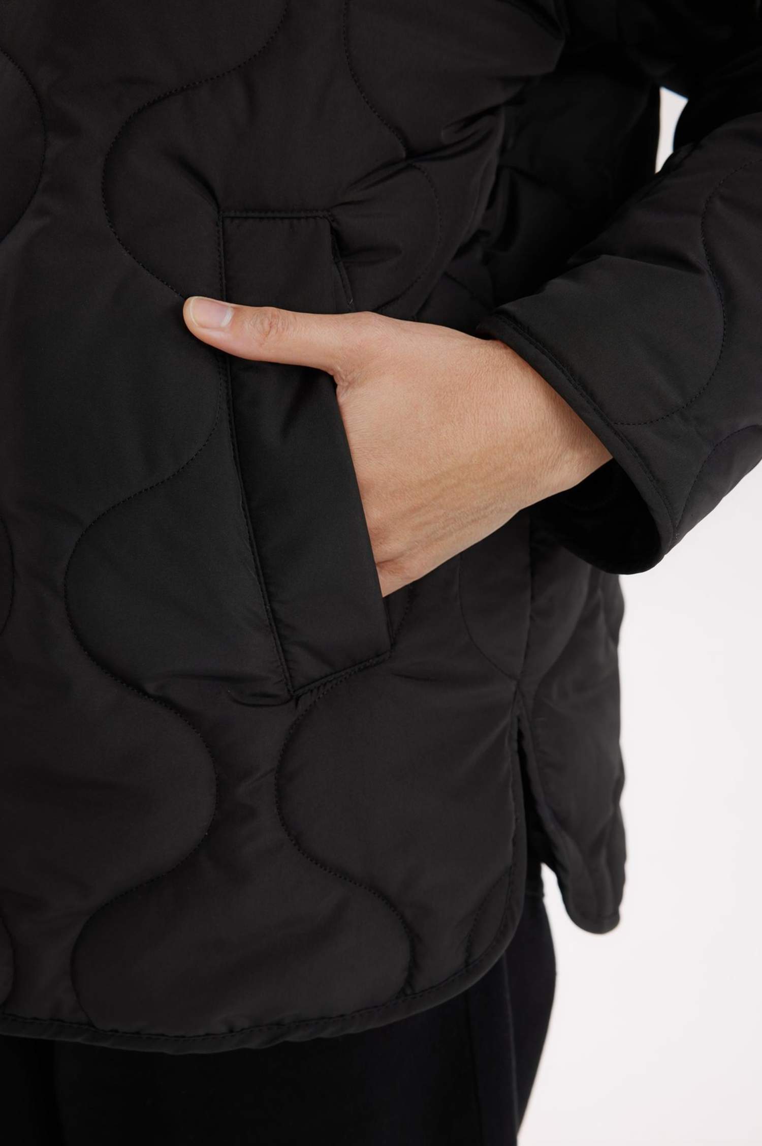 Su Geçirmez Mevsimlik Mont Kapitoneli Fermuarlı Cepli Hafif