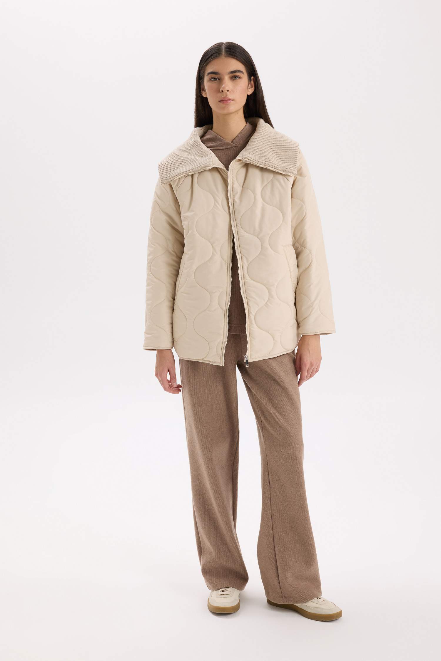 Su Geçirmez Mevsimlik Mont Kapitoneli Fermuarlı Cepli Hafif