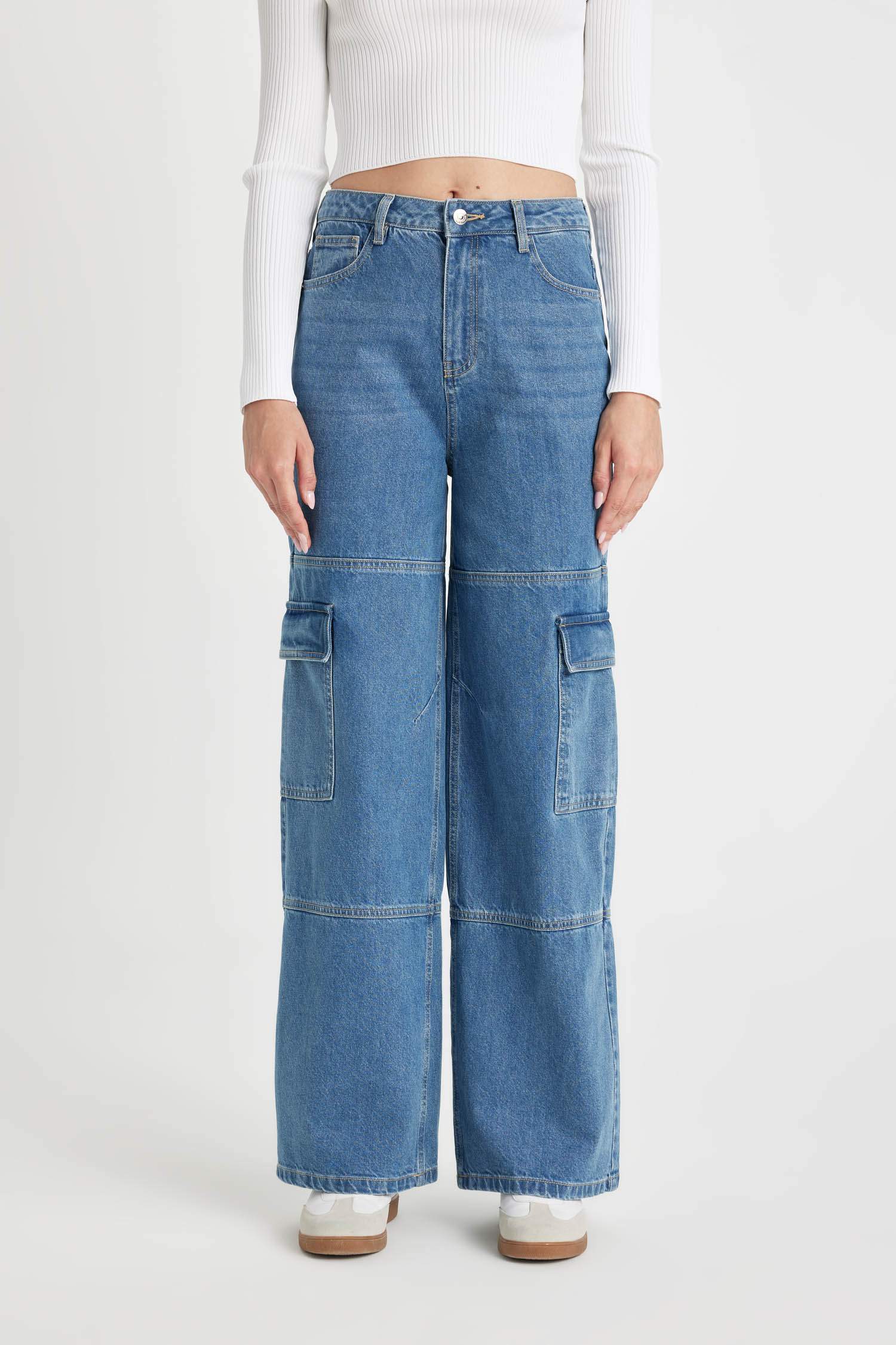 Джинсы Straight Fit прямого кроя с высокой талией